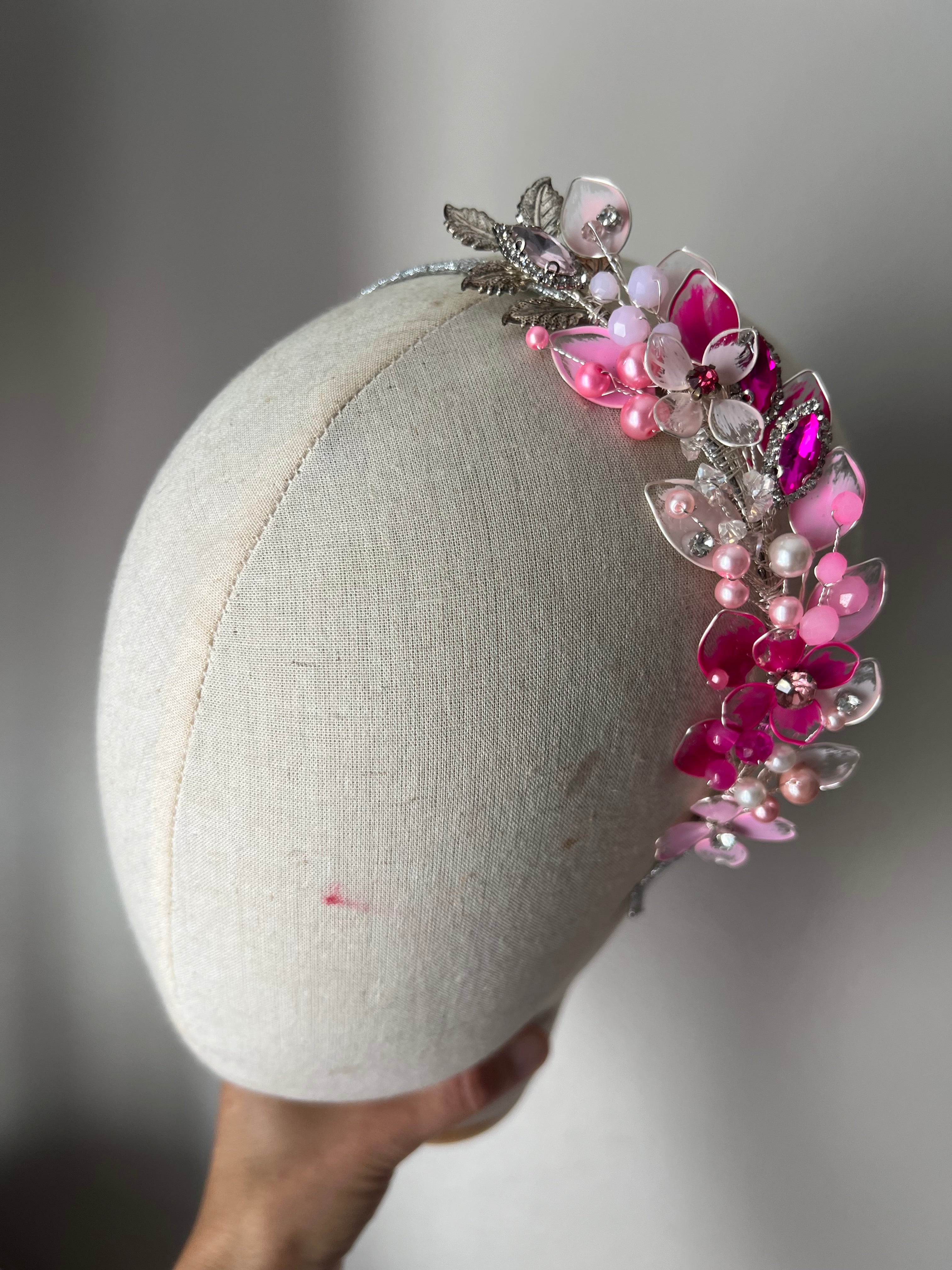 Pink And Silver side headpiece Pink And Silver side headpiece Precius pearls