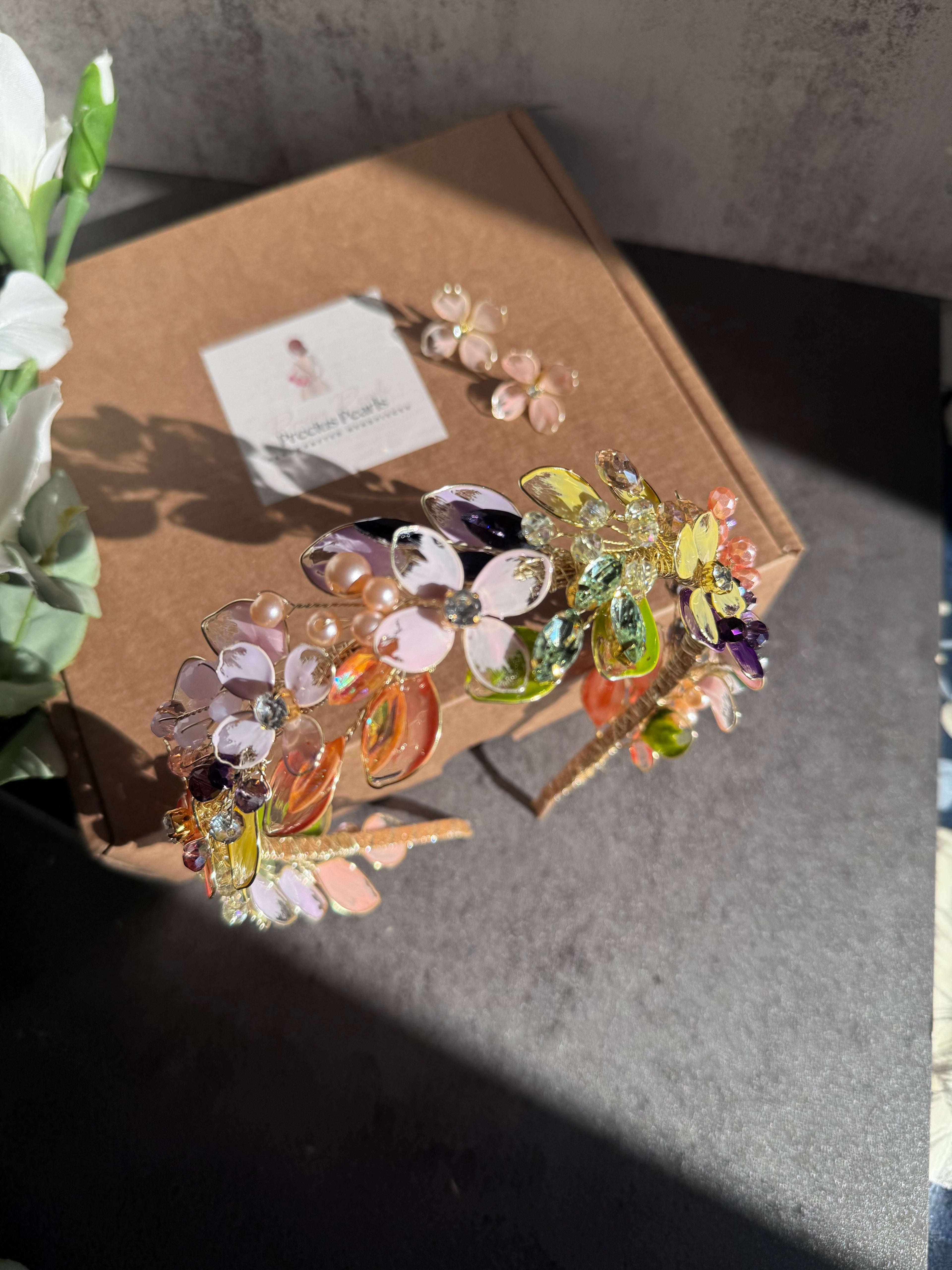 Summer wedding guest headpiece Summer wedding guest headpiece Precius pearls