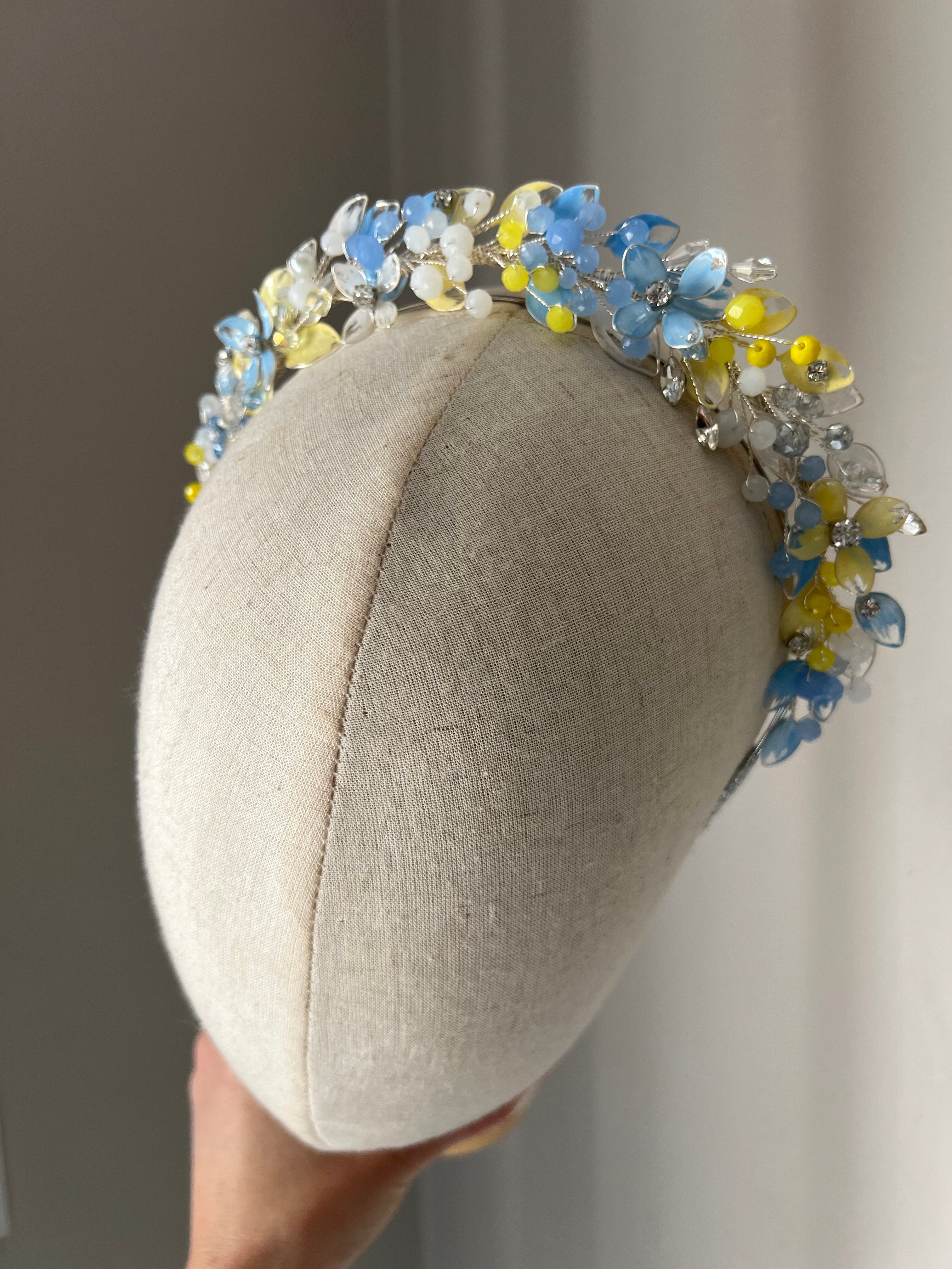 Light Blue flower and leaf detail wedding guest crown Light Blue flower and leaf detail wedding guest crown Precius pearls