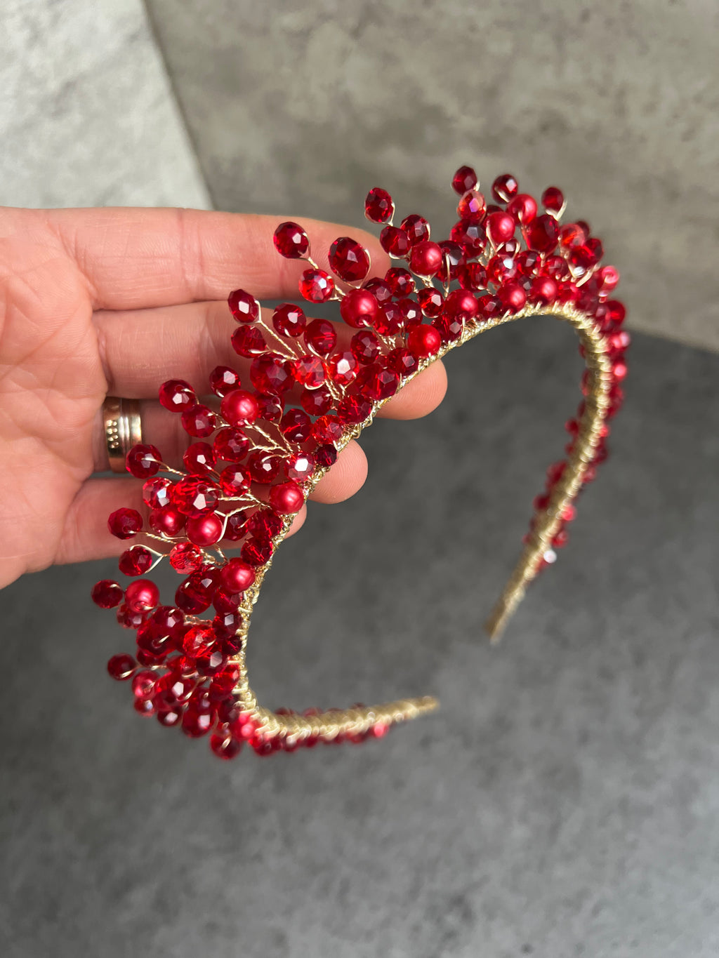 Medium height tiara Medium height tiara Precius pearls