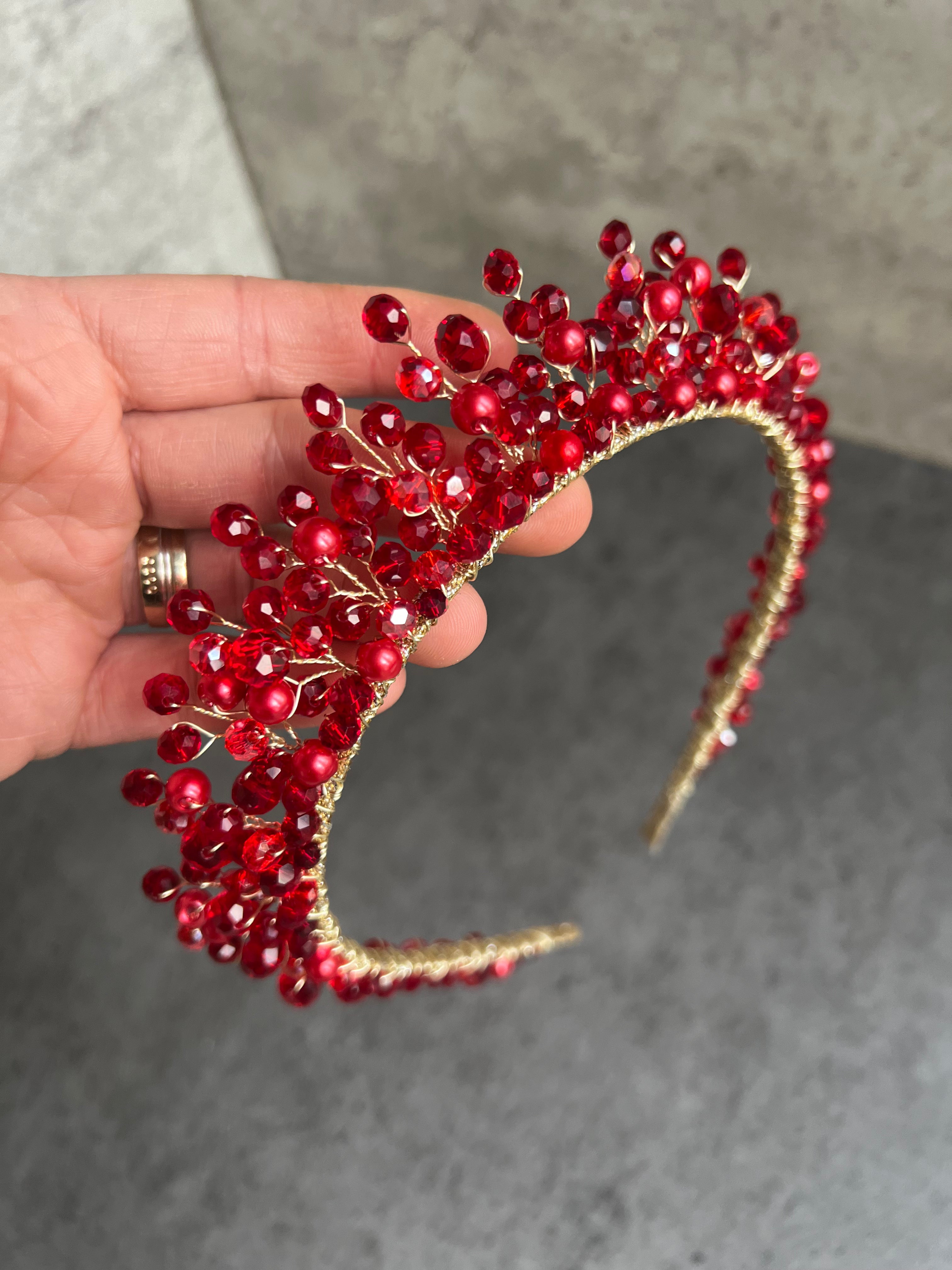 Medium height tiara Medium height tiara Precius pearls