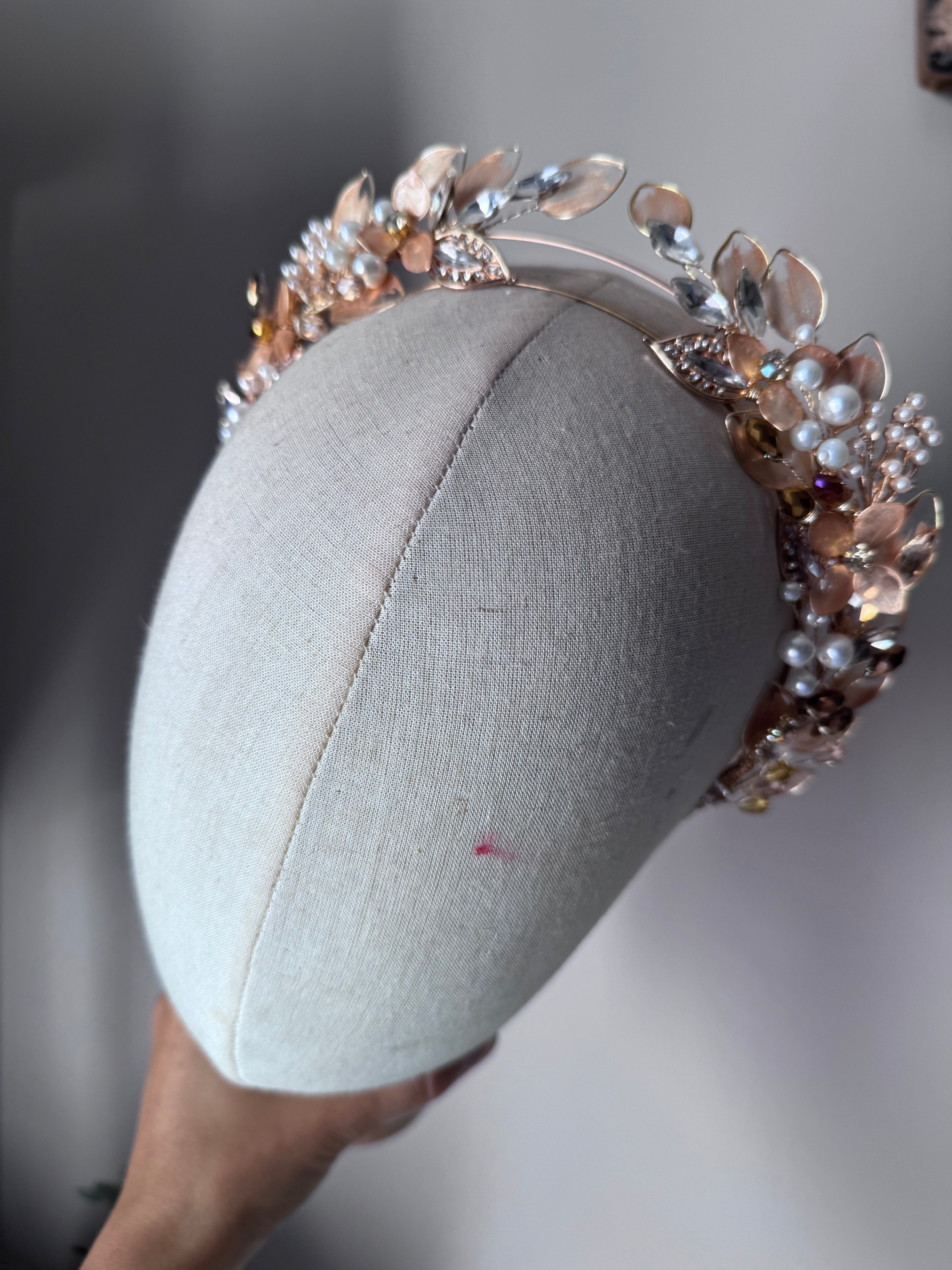 Gold Leaf crown Gold Leaf crown Precius pearls