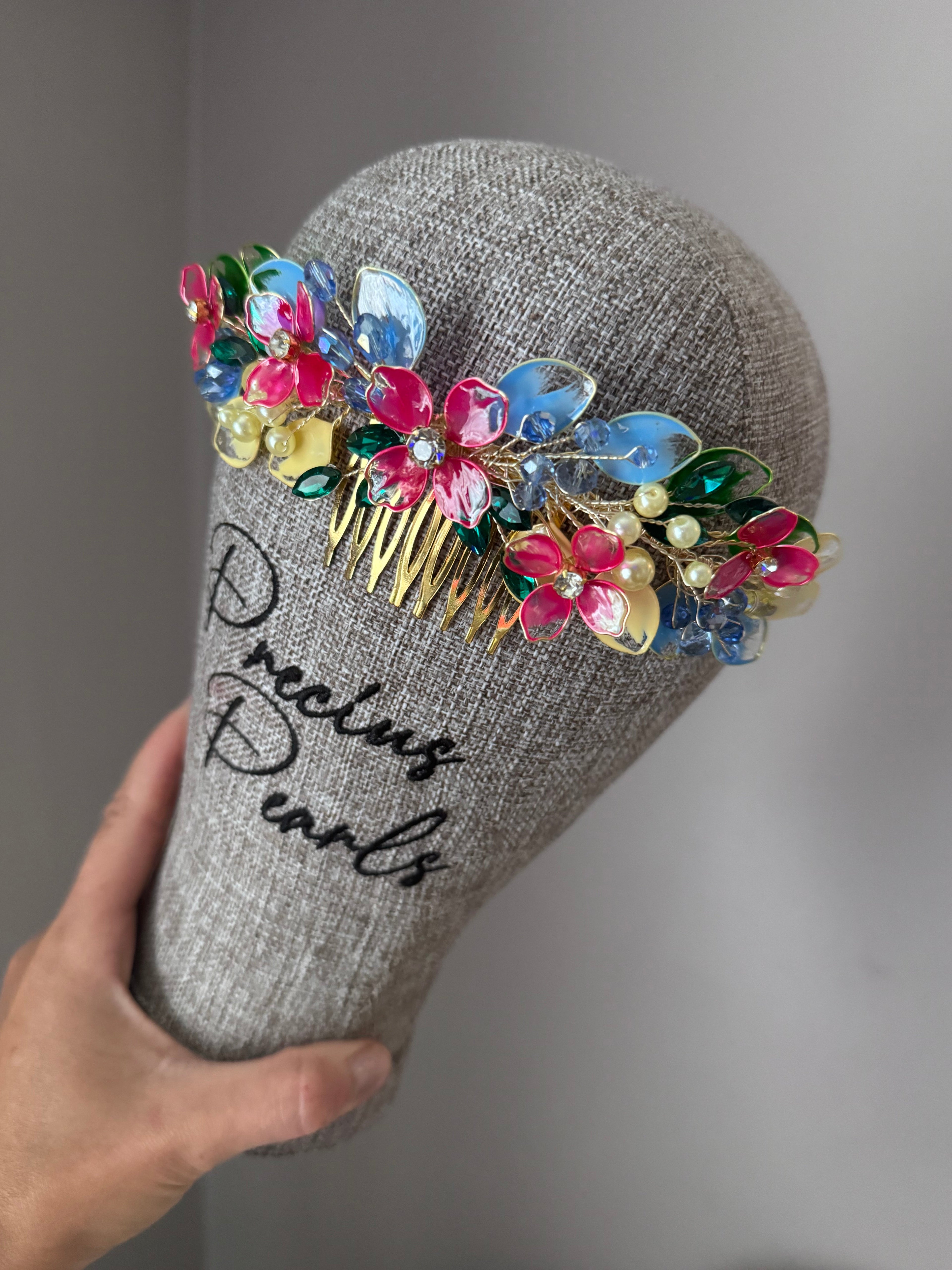 Emily wedding guest comb Emily wedding guest comb Precius pearls