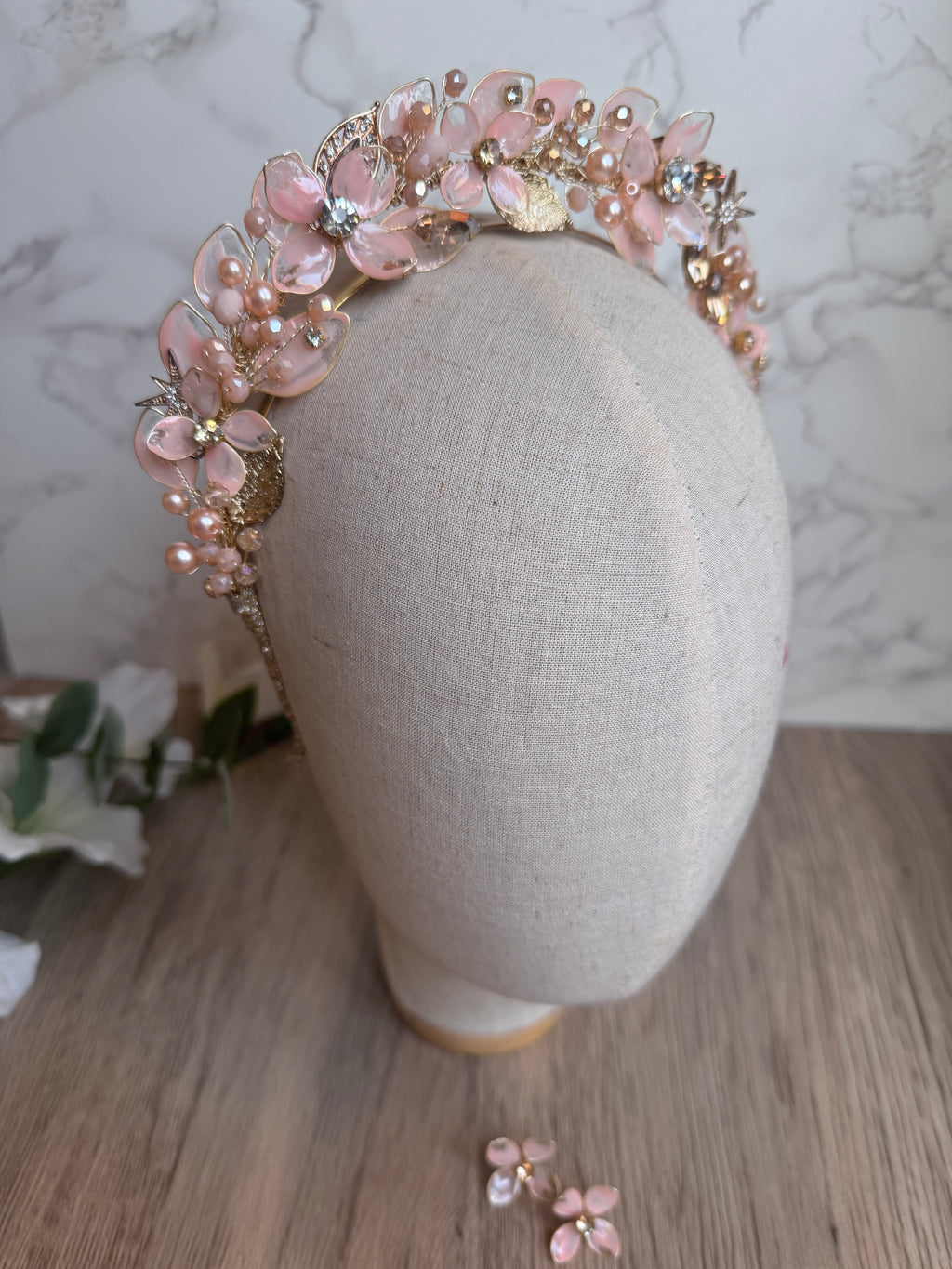 Pink Beige and Gold headpiece Pink Beige and Gold headpiece Precius pearls