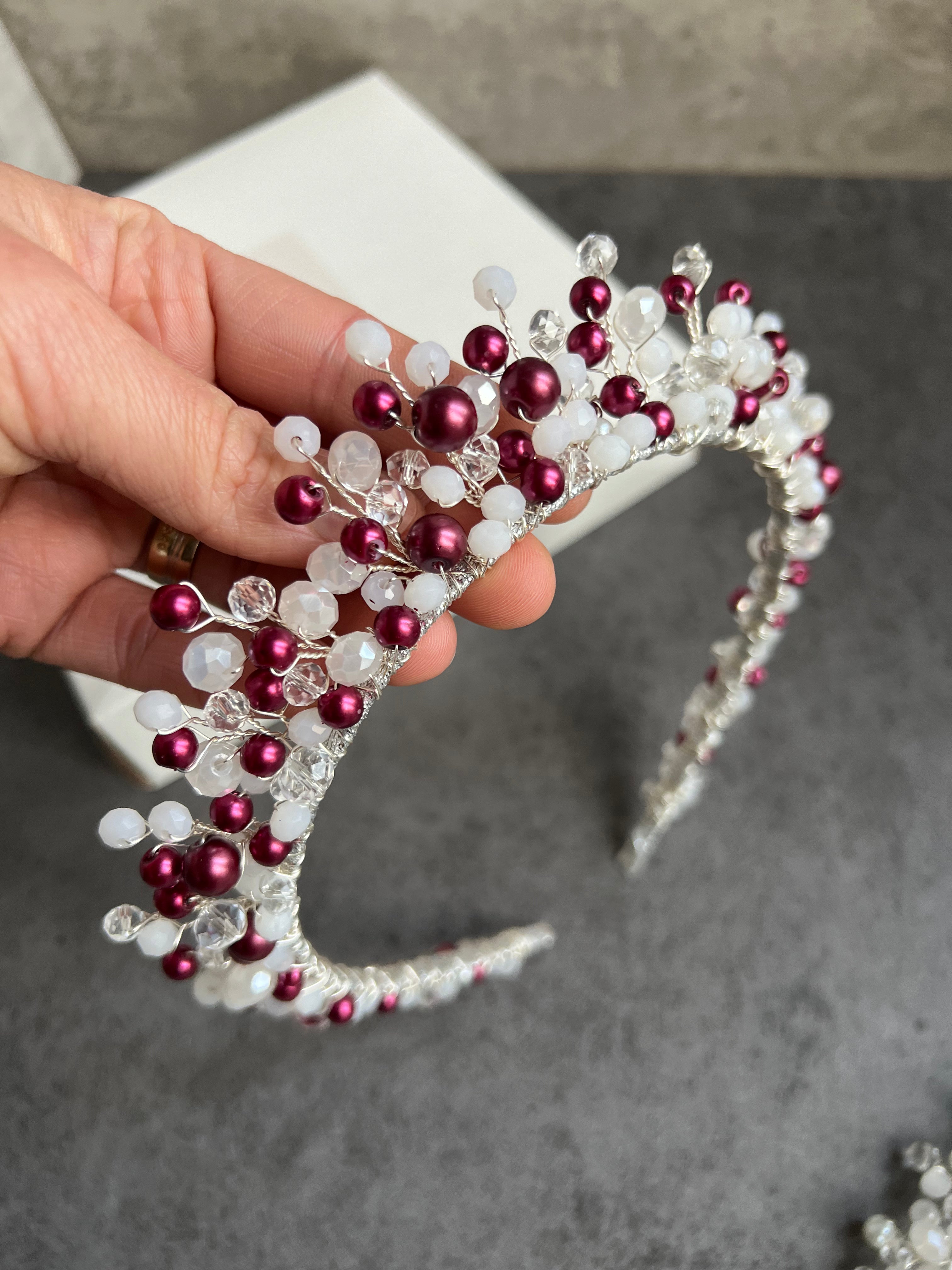 Bridal pointed tiara Bridal pointed tiara Precius pearls