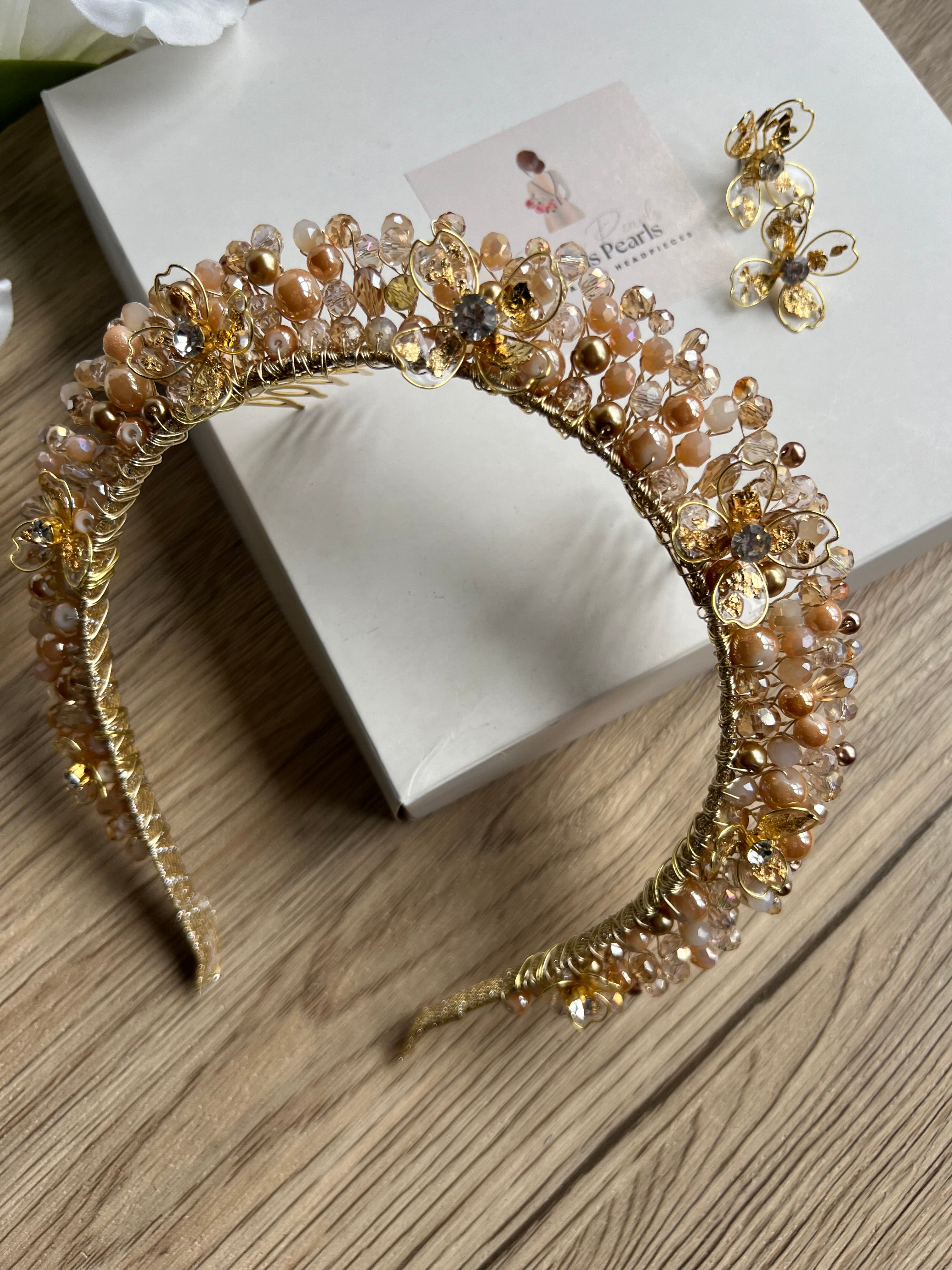 Beige Flora wedding guest headpiece Beige Flora wedding guest headpiece Precius pearls