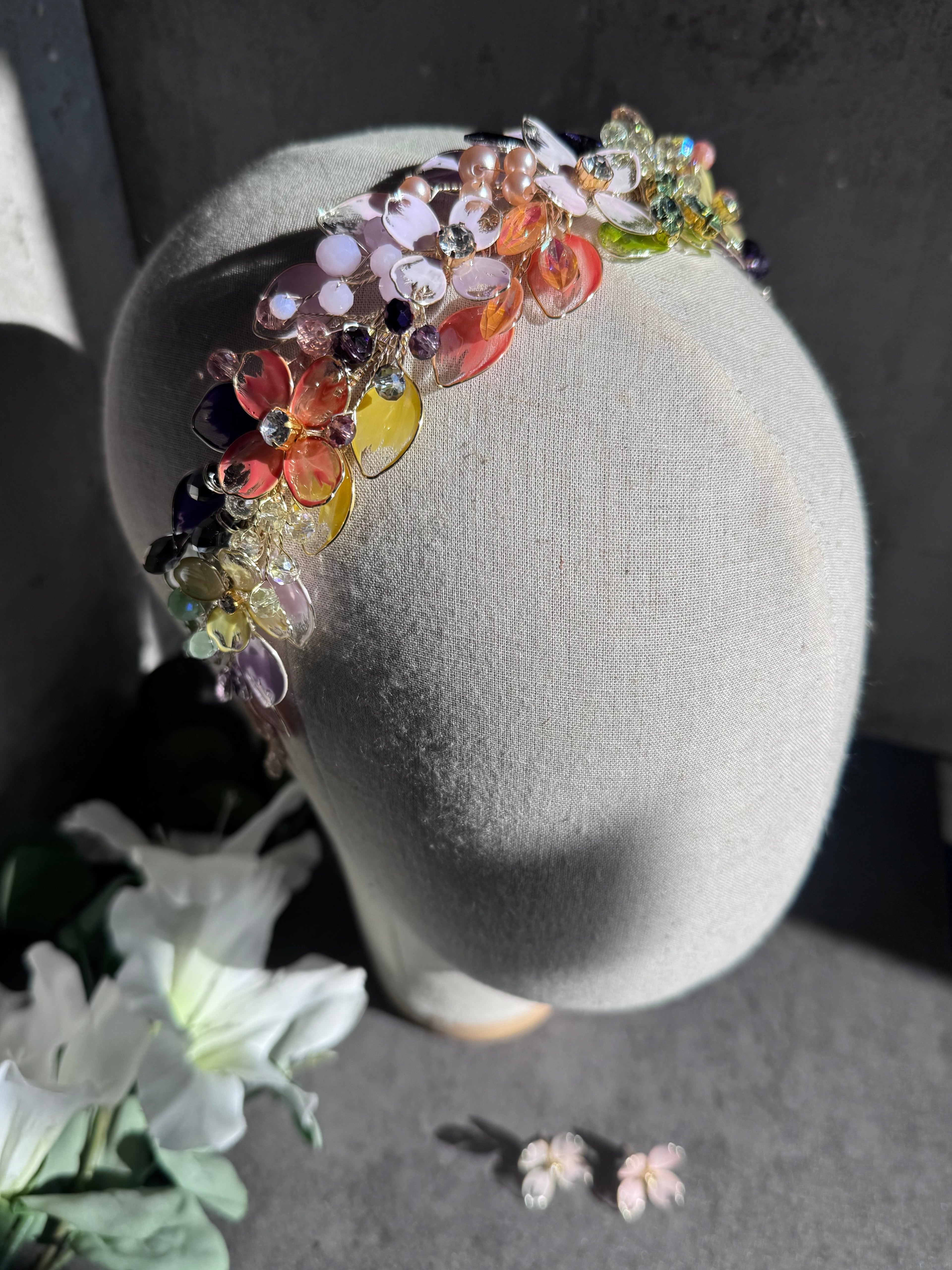 Bespoke headpiece Heather Bespoke headpiece Heather Precius pearls