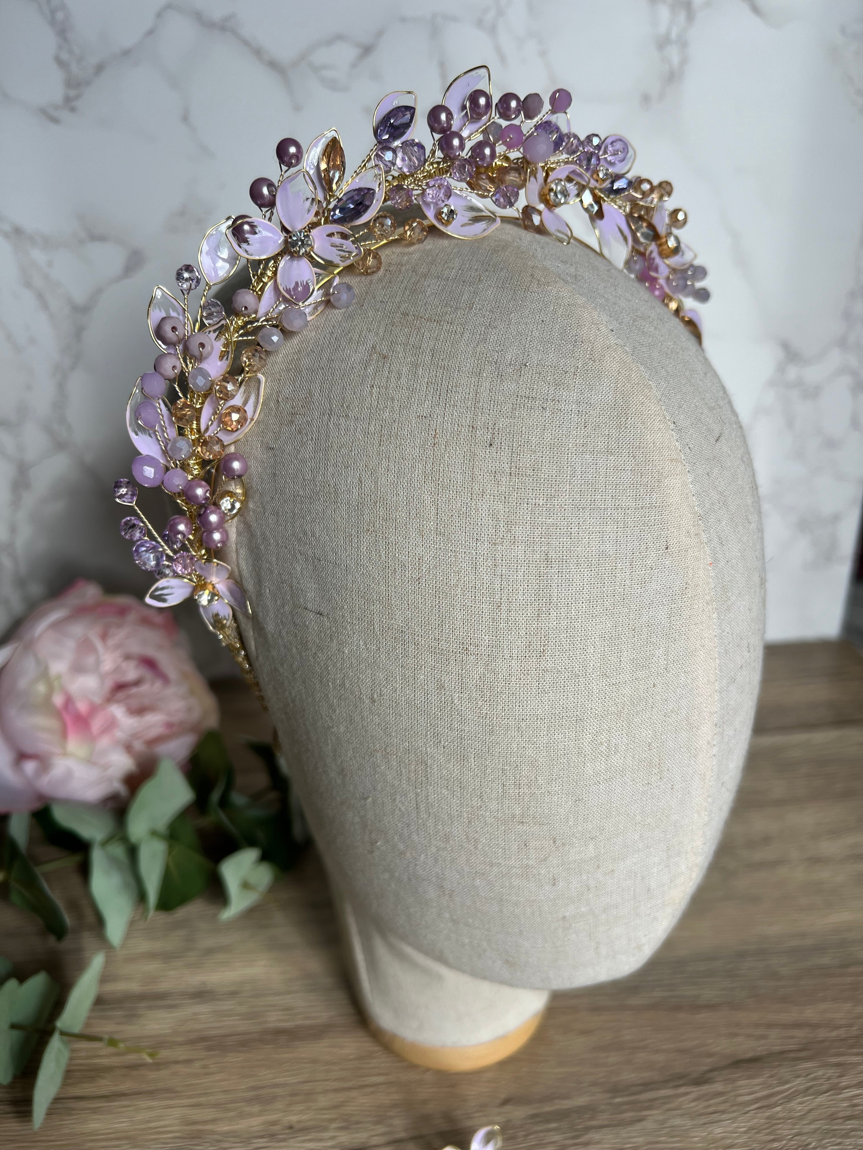 VIOLETTE STUNNING WEDDING GUEST HEADPIECE VIOLETTE STUNNING WEDDING GUEST HEADPIECE Precius pearls