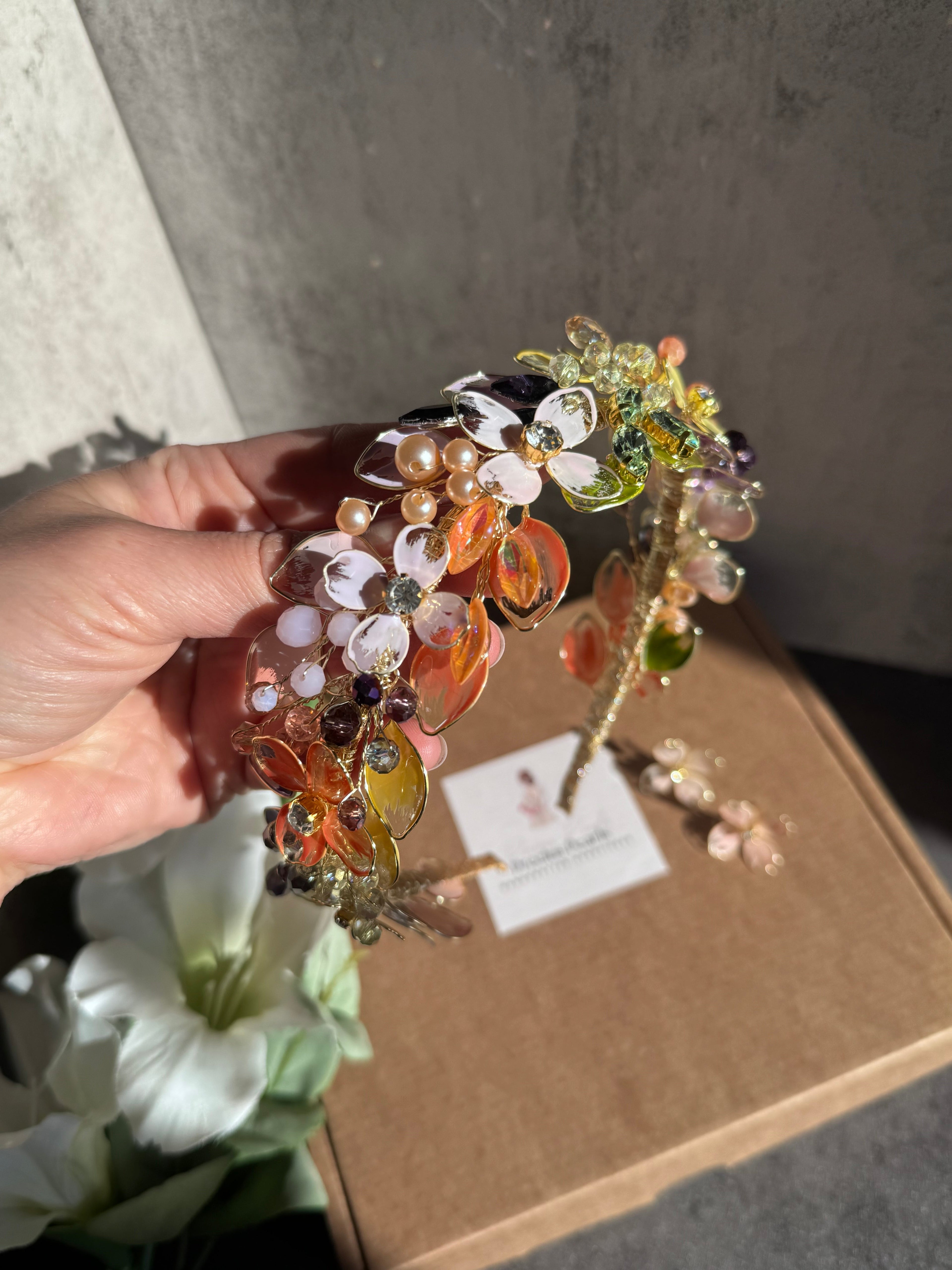 Summer wedding guest headpiece Summer wedding guest headpiece Precius pearls