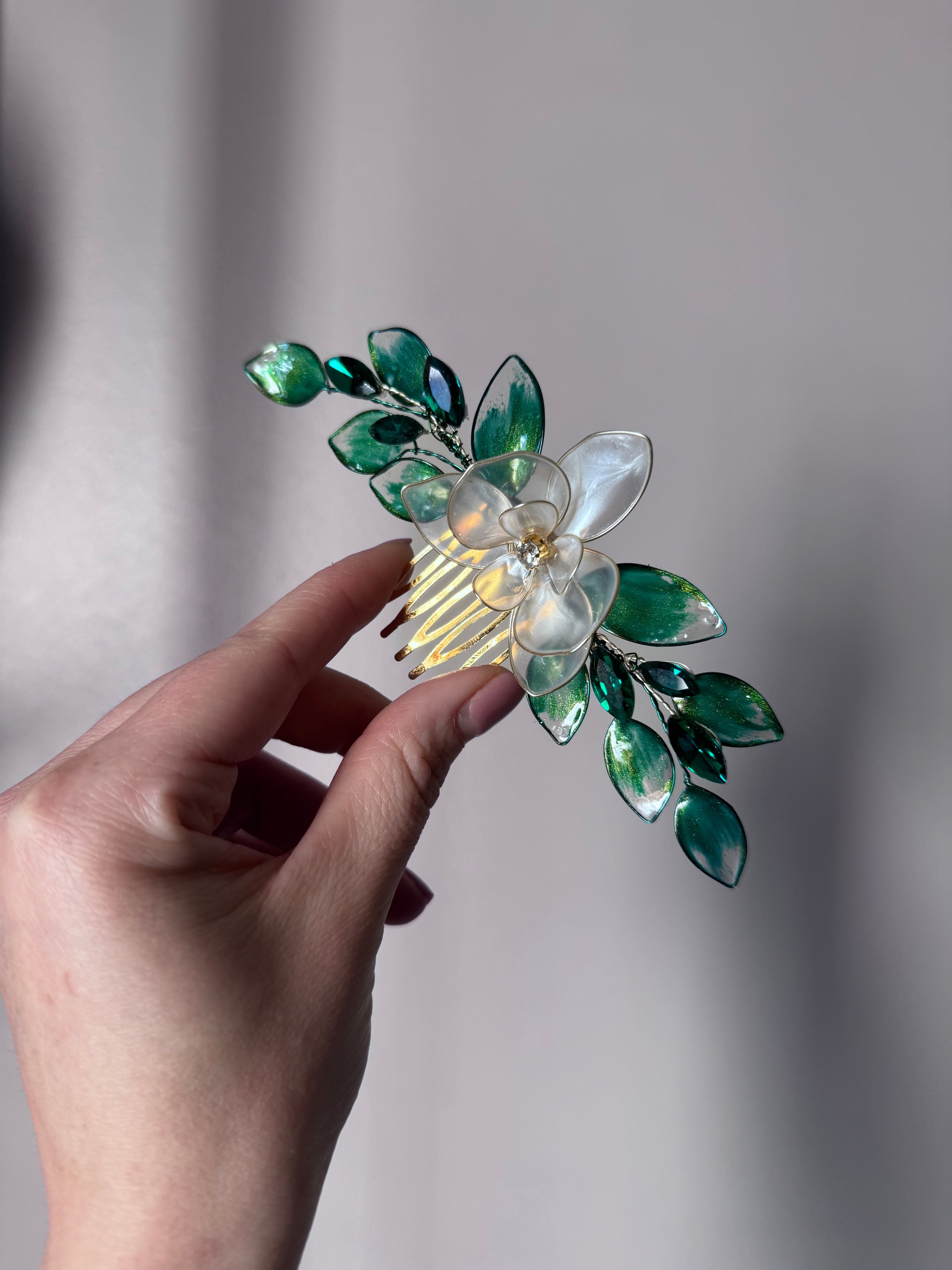 Orchid Comb Orchid Comb Precius pearls