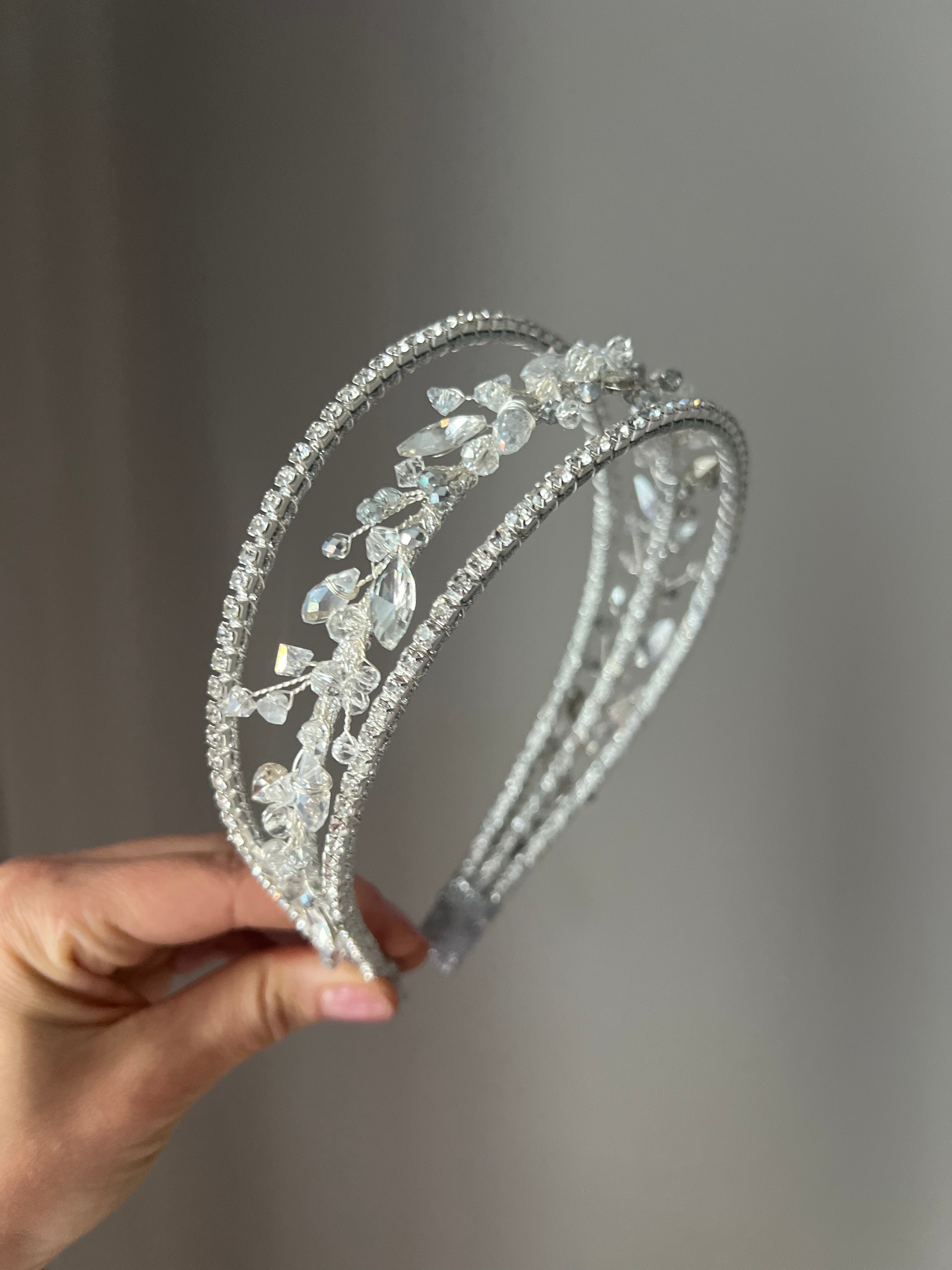 Crystal and Rhinestone white headband Crystal and Rhinestone white headband Precius pearls