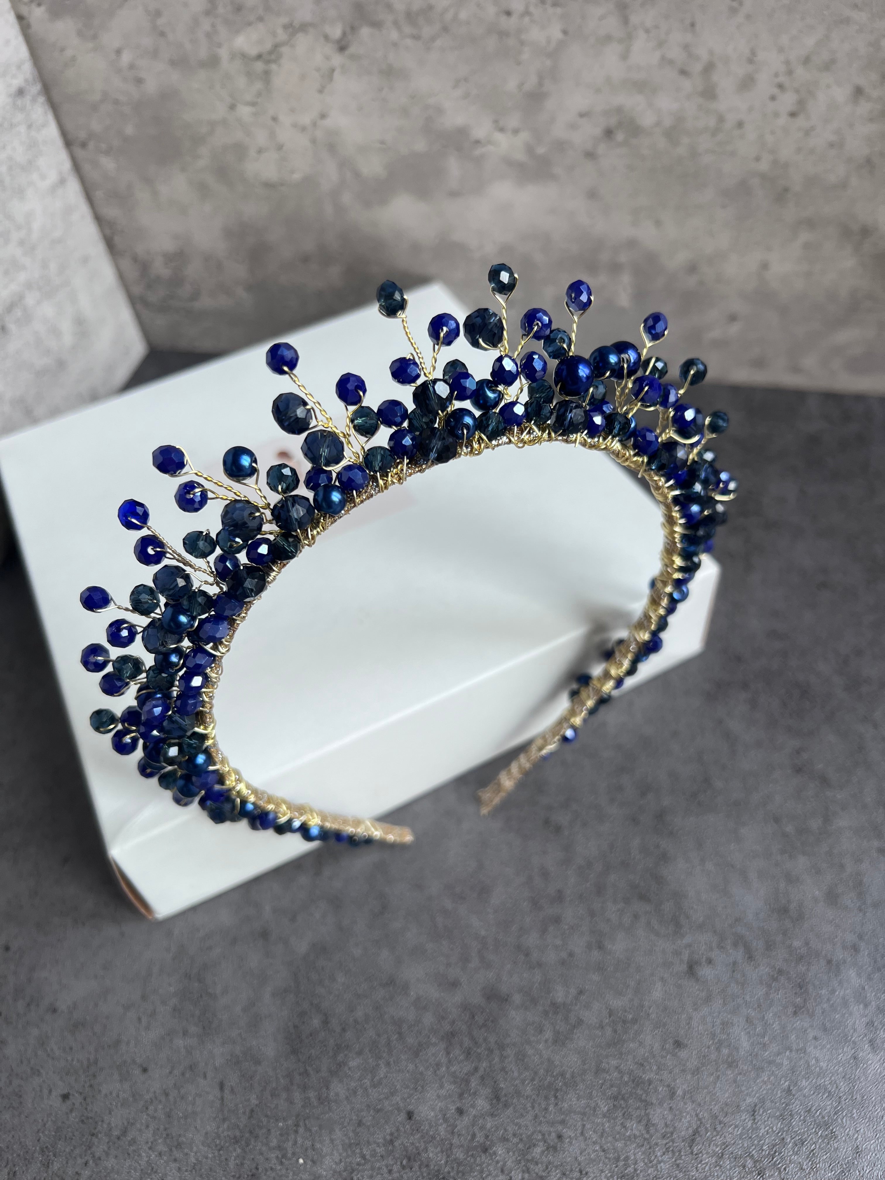 Medium height tiara Medium height tiara Precius pearls