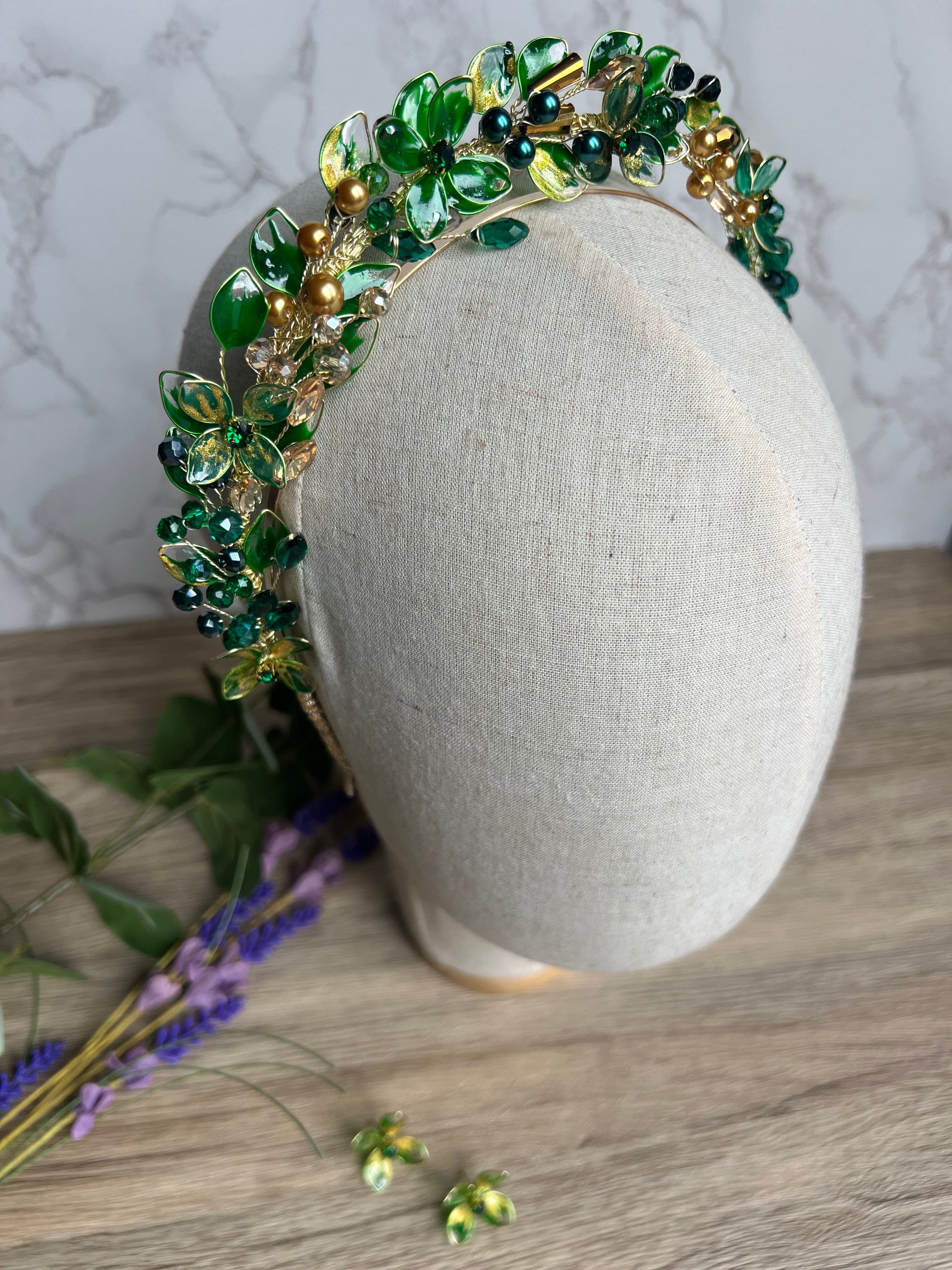 ORLA WEDDING GUEST HEADPIECE ORLA WEDDING GUEST HEADPIECE Precius pearls
