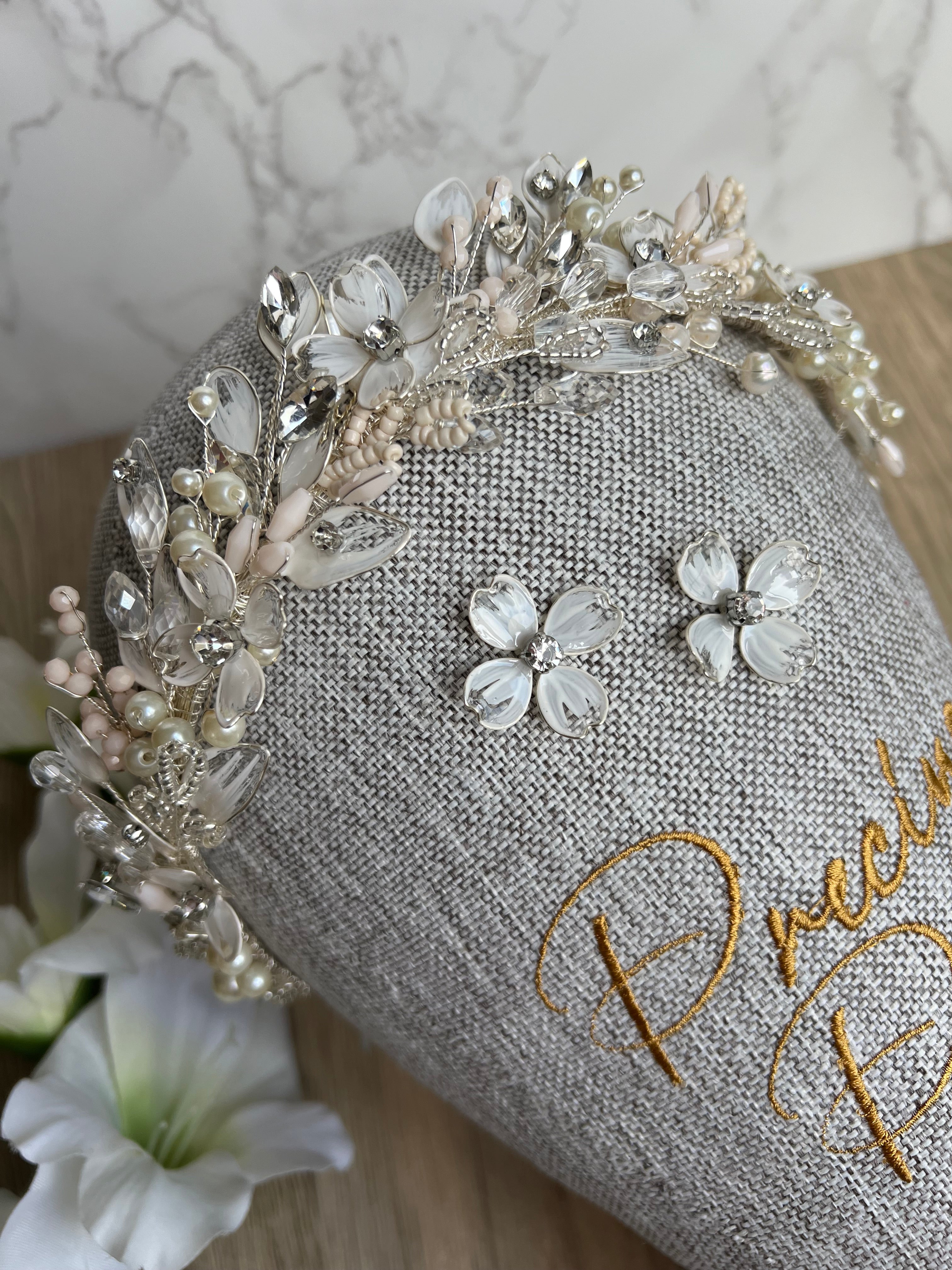 OPHELIA BRIDAL CROWN OPHELIA BRIDAL CROWN Precius pearls
