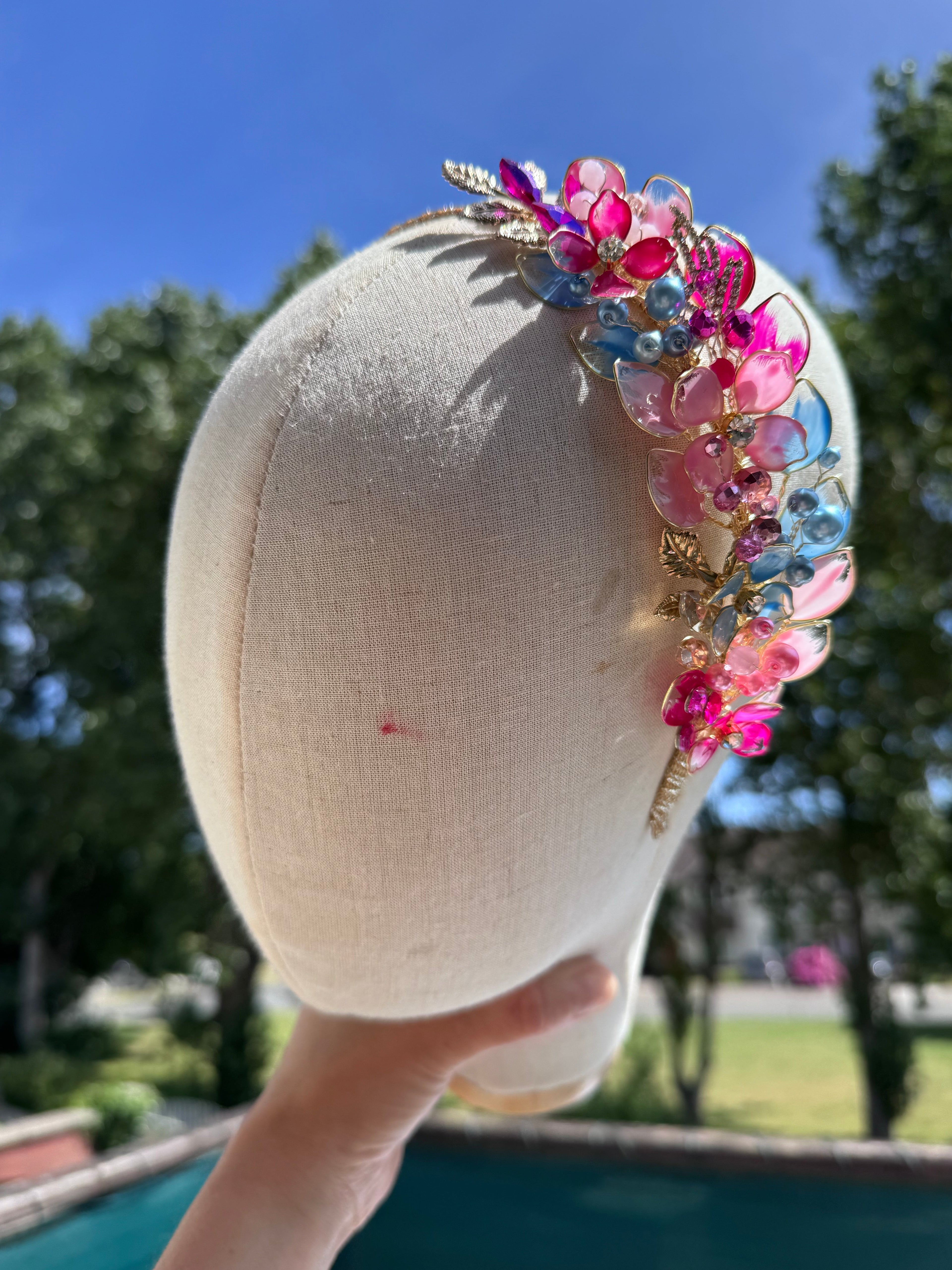 Pink and Blue side headpiece Pink and Blue side headpiece Precius pearls