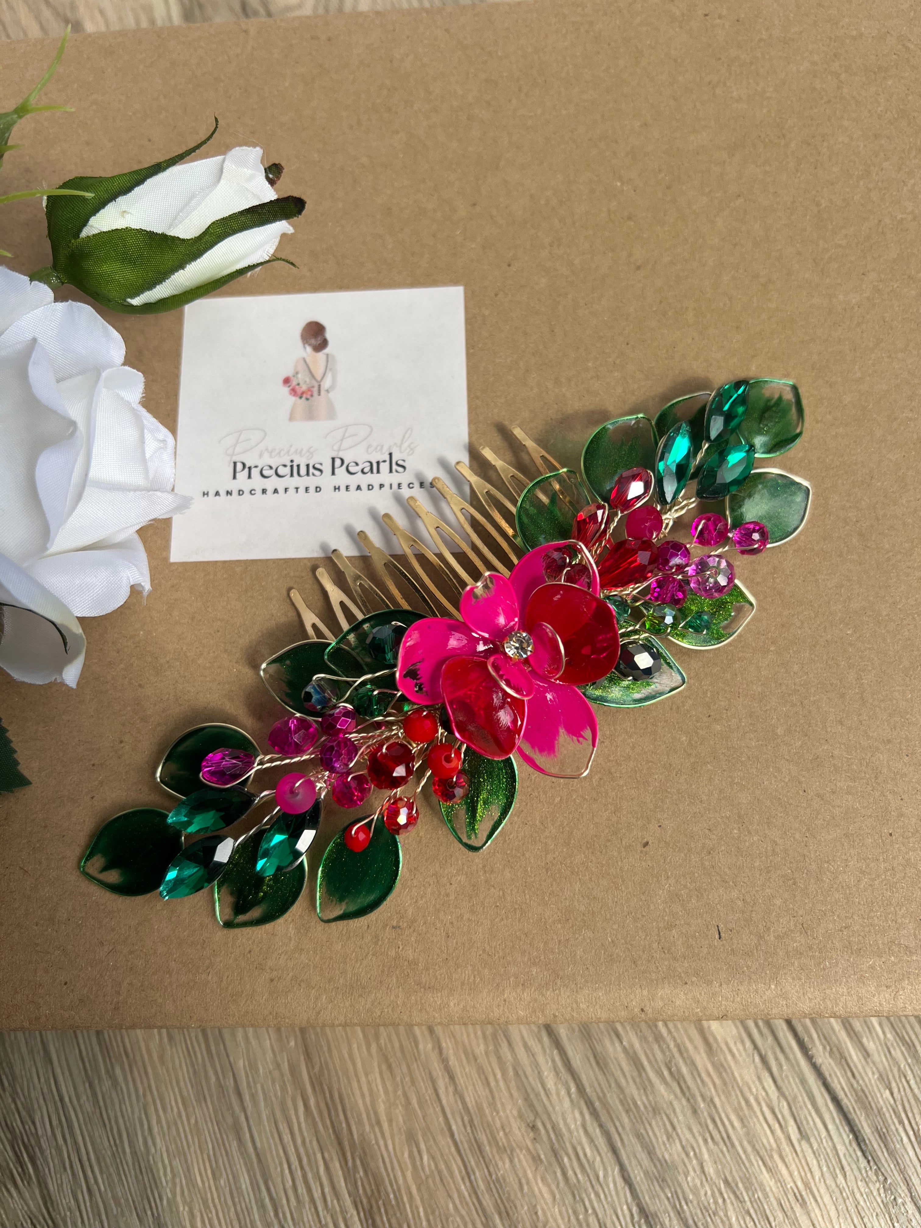Bespoke comb for Laura Bespoke comb for Laura Precius pearls