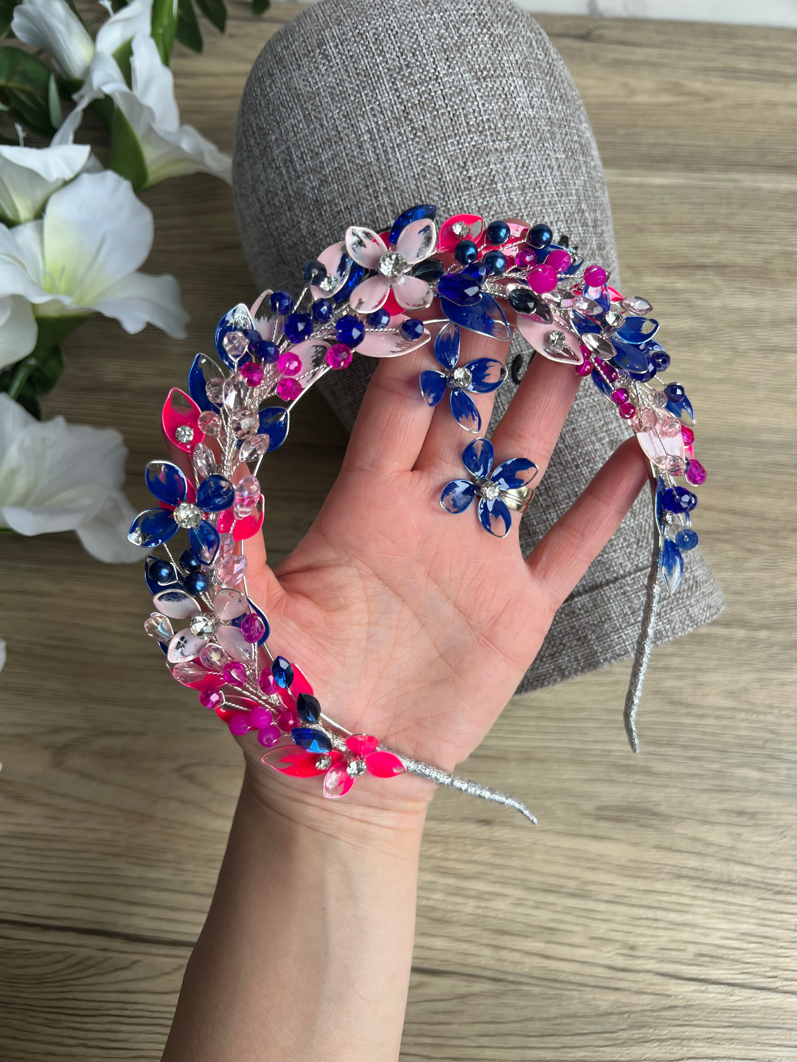 Blue and Pink Halo crown Blue and Pink Halo crown Precius pearls