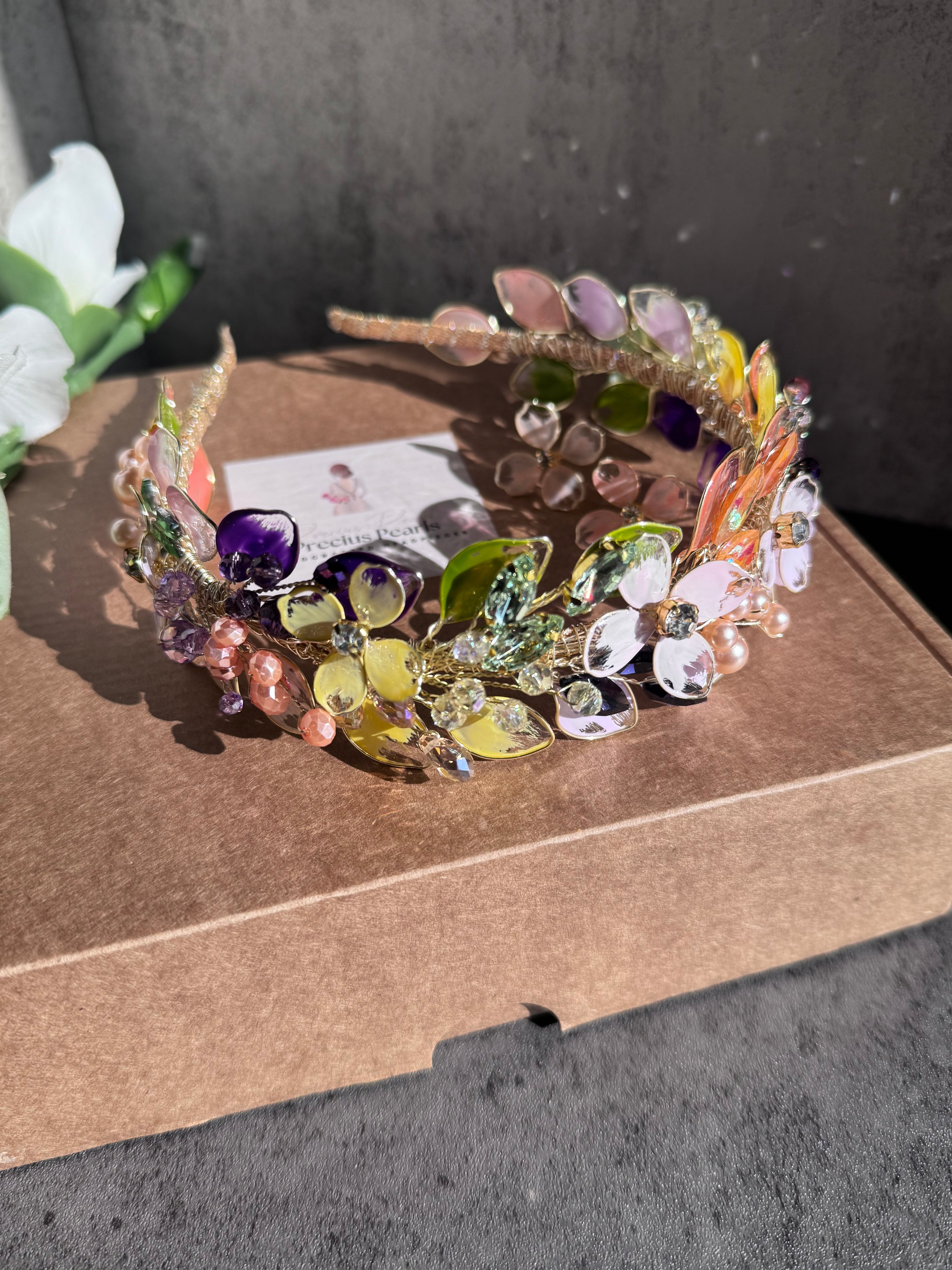 Bespoke headpiece Heather Bespoke headpiece Heather Precius pearls