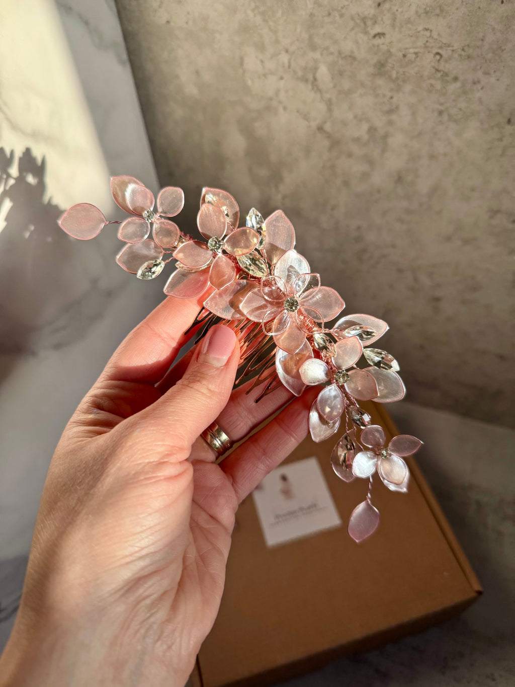 Rose Gold wedding guest comb Rose Gold wedding guest comb Precius pearls