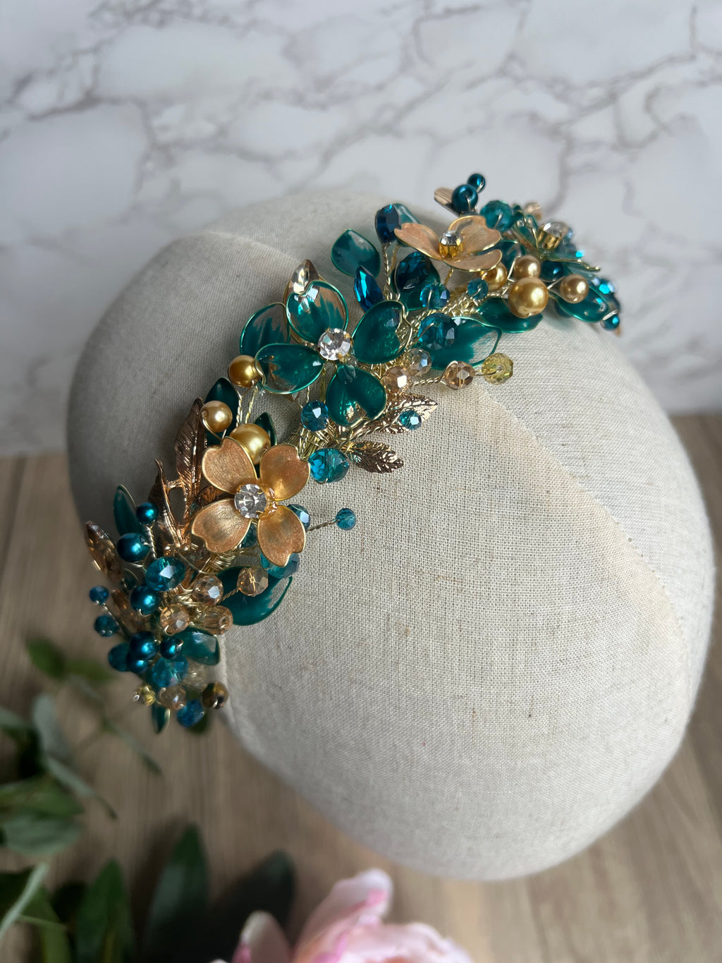 Teal low style wedding guest headpiece Teal low style wedding guest headpiece Precius pearls