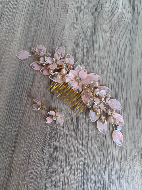 Beige Wedding guest comb Beige Wedding guest comb Precius pearls