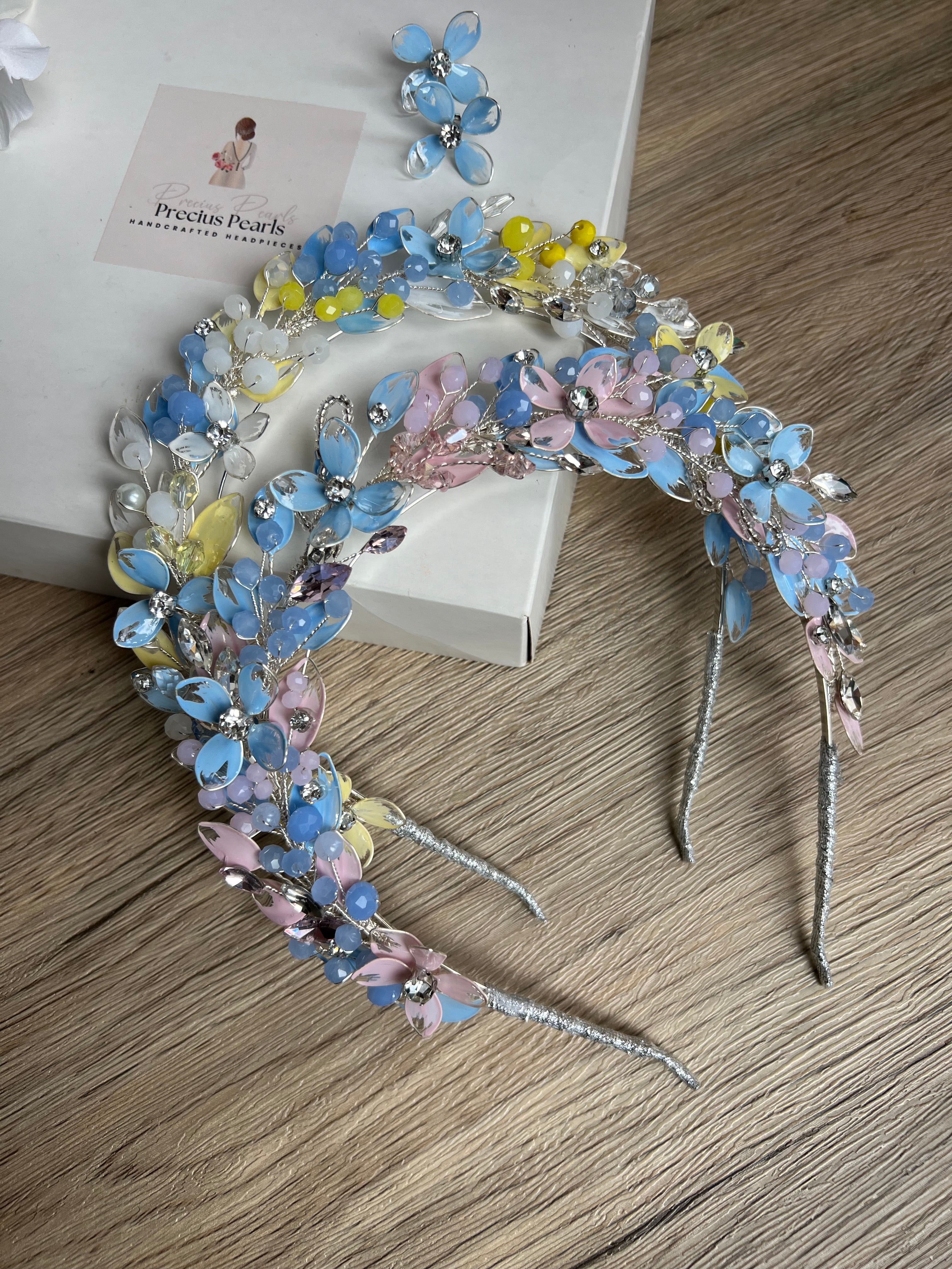 Light Blue flower and leaf detail wedding guest crown Light Blue flower and leaf detail wedding guest crown Precius pearls