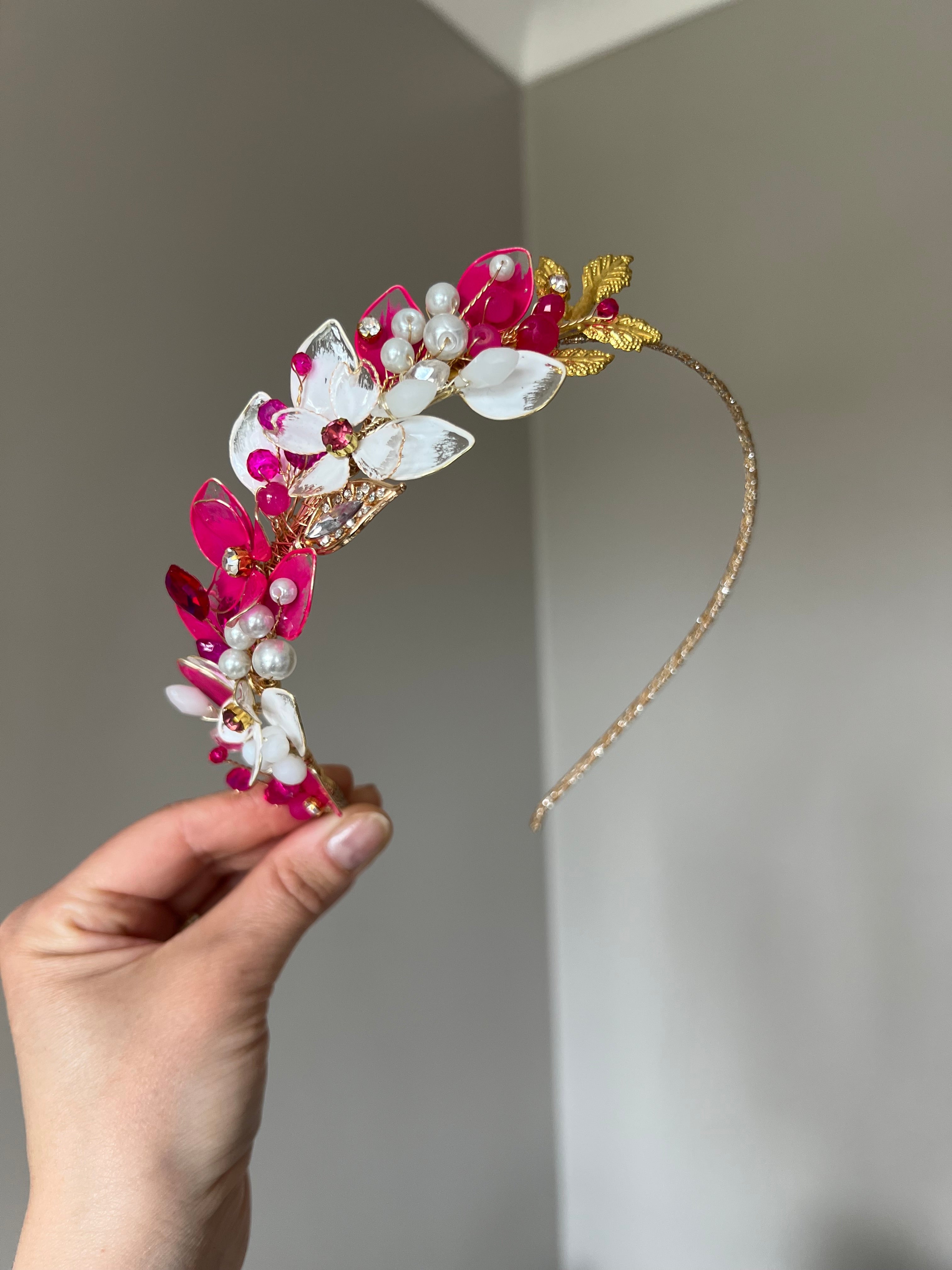 Fucshia and White Fucshia and White Precius pearls