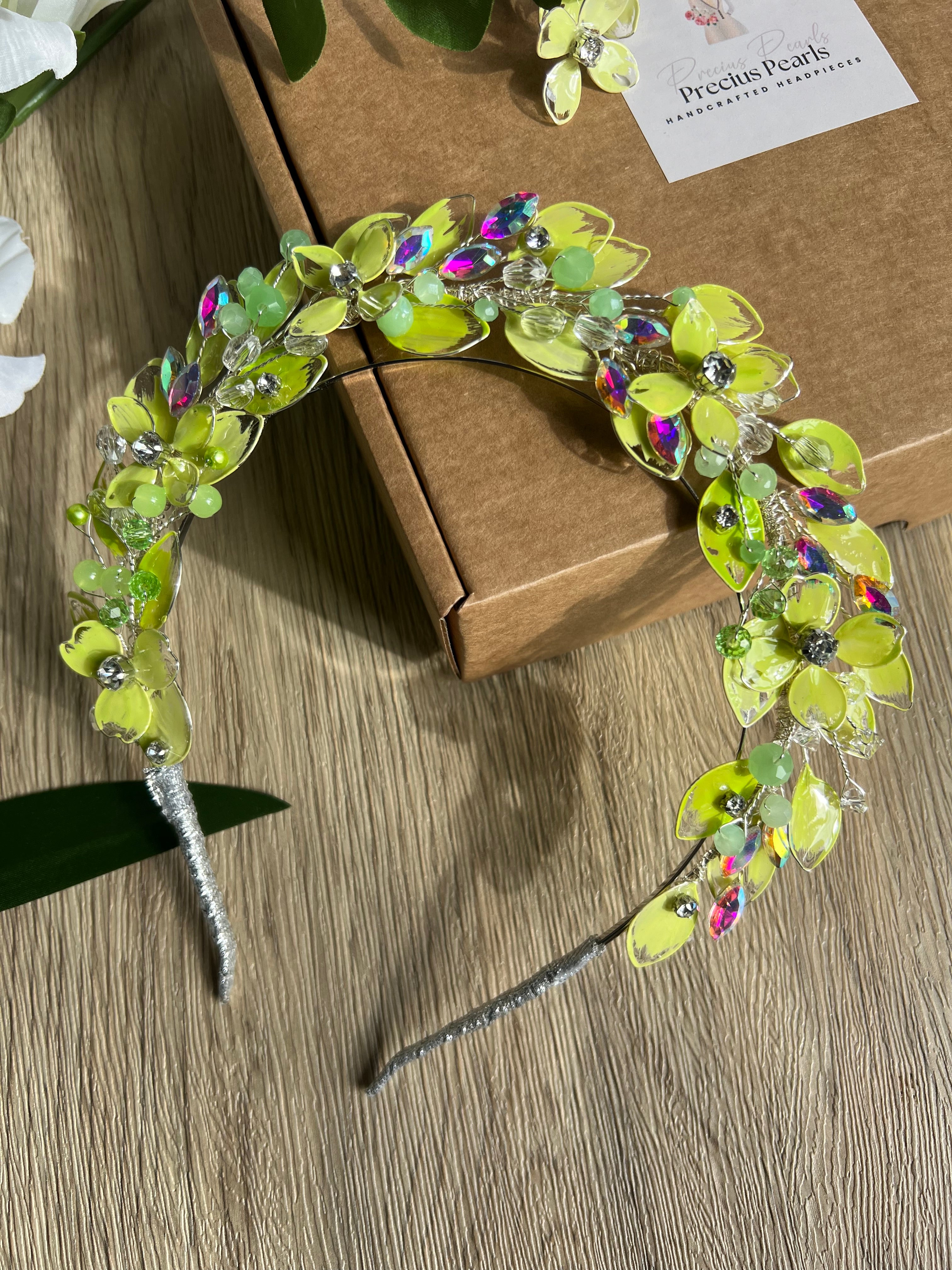 Lime flower and leaf halo crown Lime flower and leaf halo crown Precius pearls