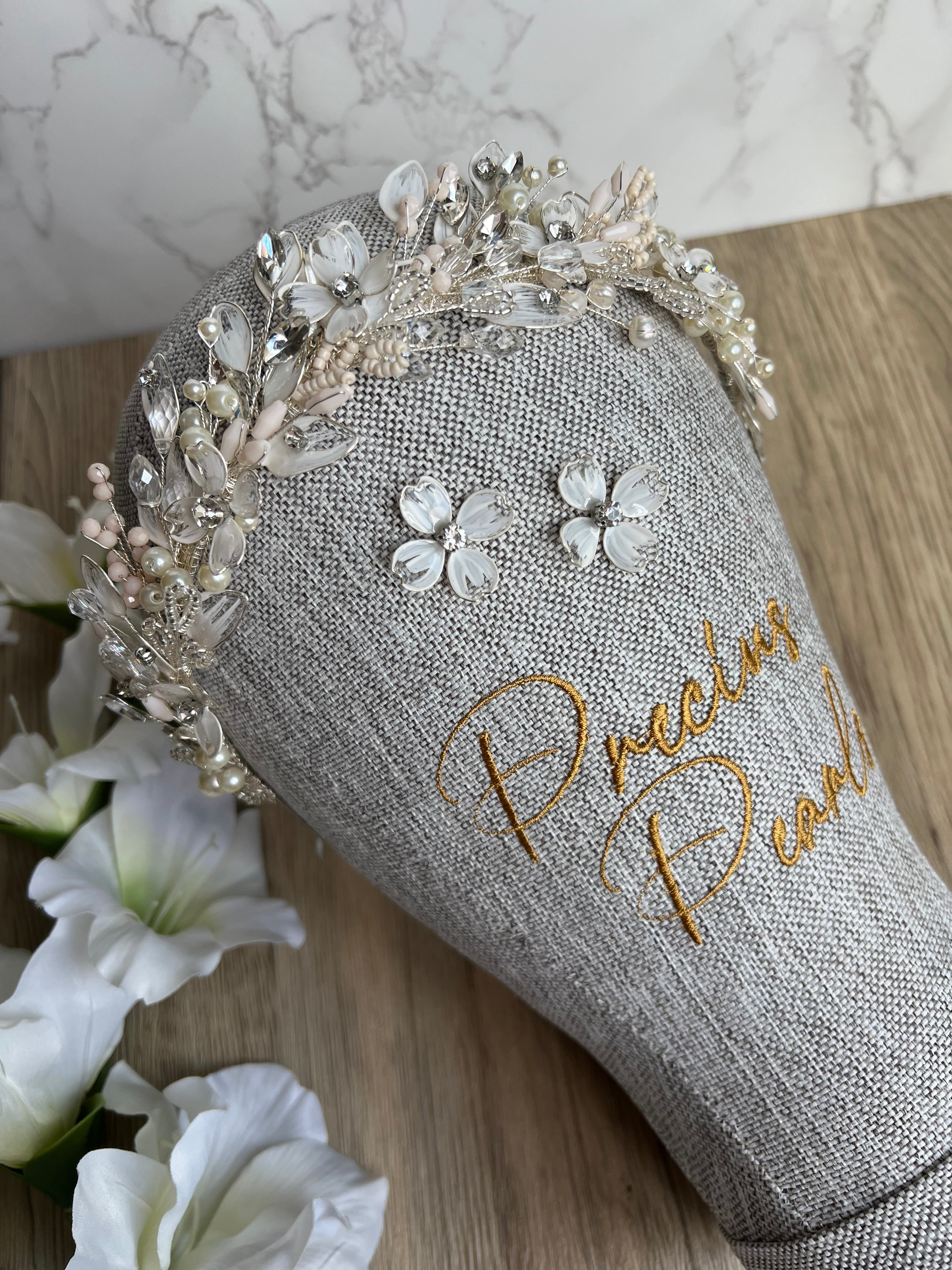 OPHELIA BRIDAL CROWN OPHELIA BRIDAL CROWN Precius pearls