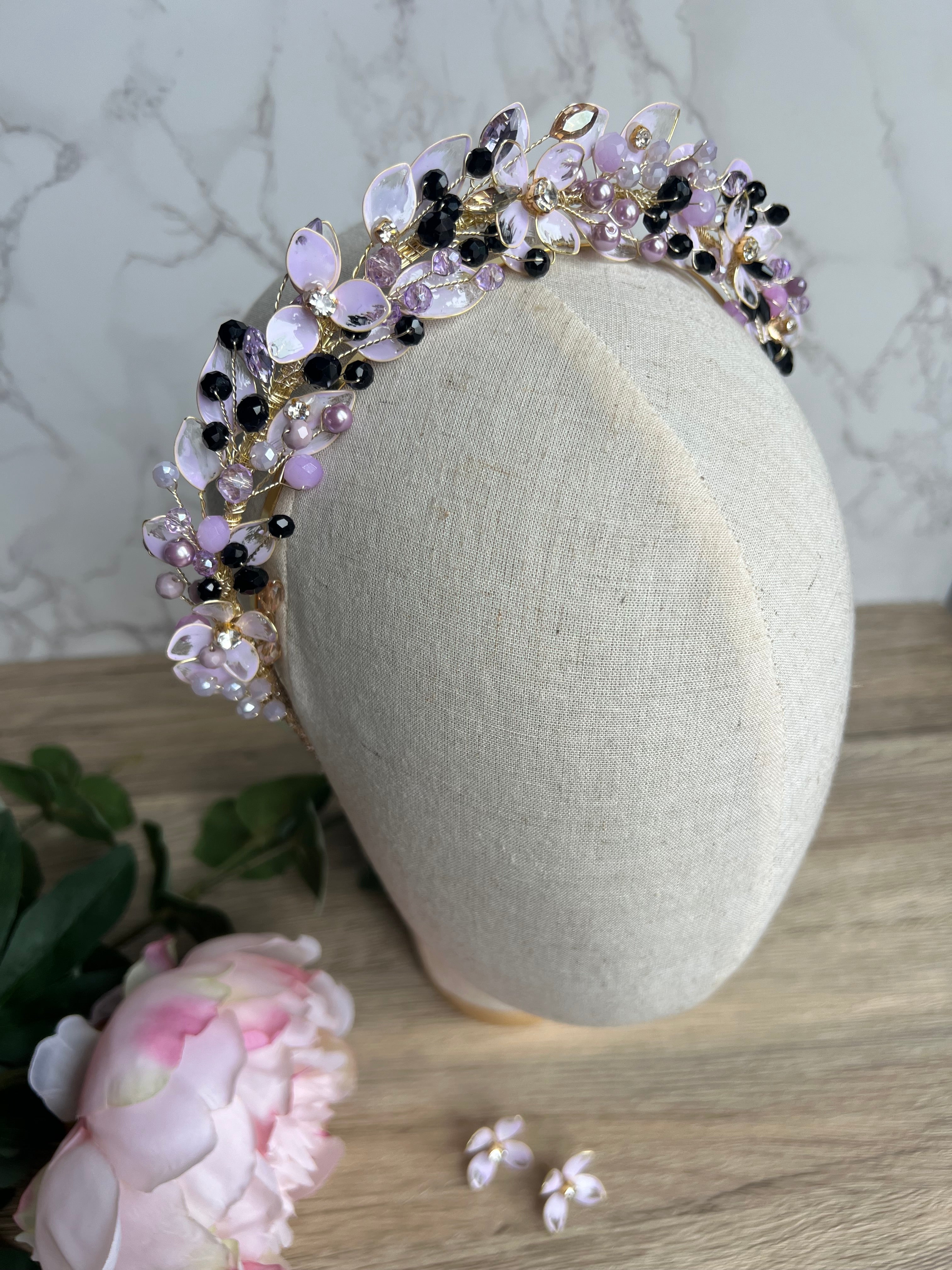VIOLETTE STUNNING WEDDING GUEST HEADPIECE VIOLETTE STUNNING WEDDING GUEST HEADPIECE Precius pearls