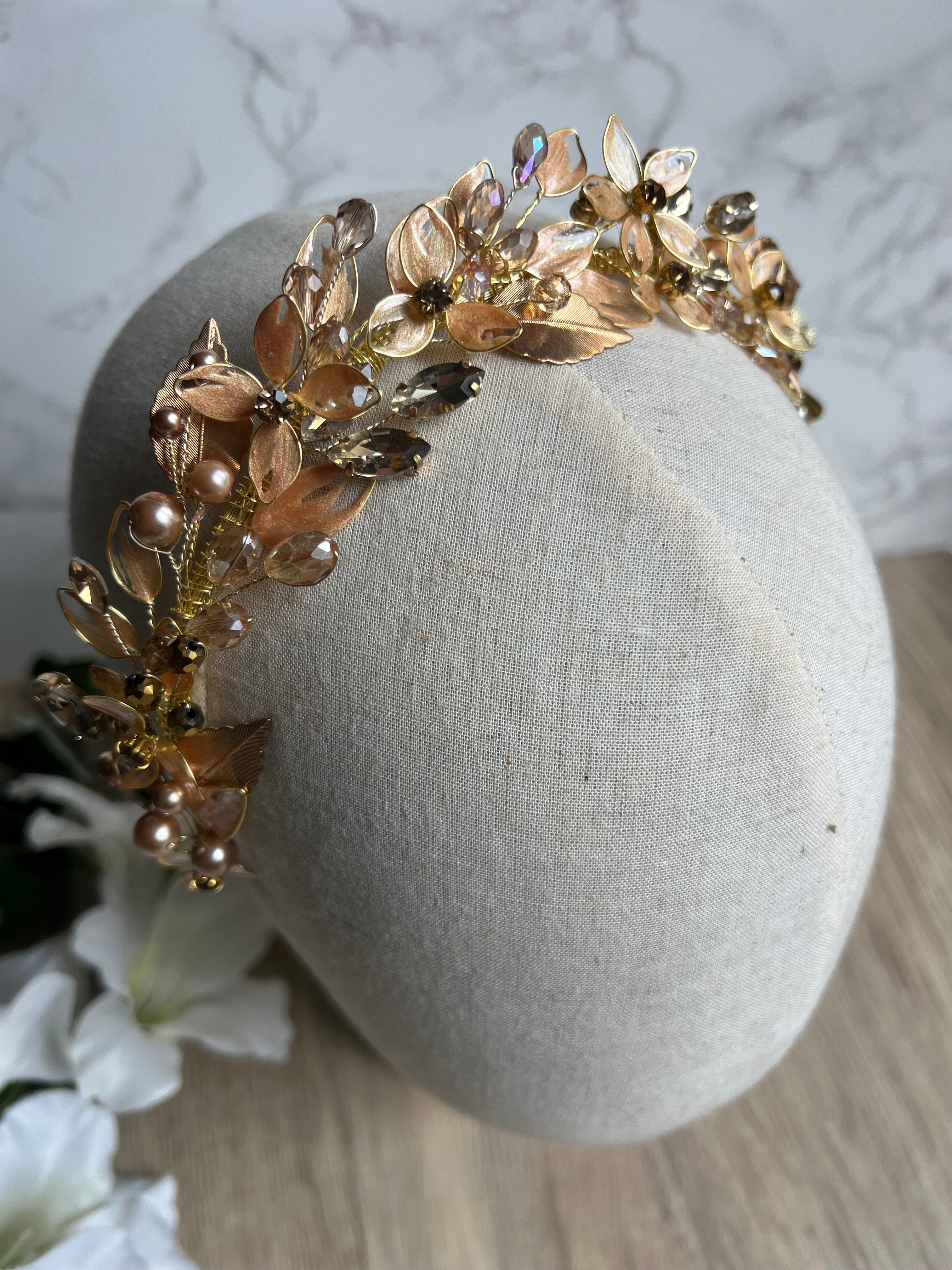 Golden leaf and flower wedding guest headpiece Golden leaf and flower wedding guest headpiece Precius pearls