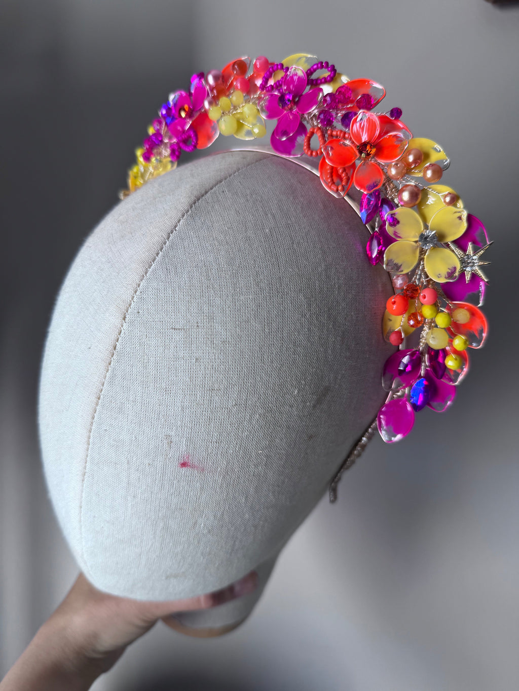 Fucshia, Yellow and Orange wedding guest headpiece Fucshia, Yellow and Orange wedding guest headpiece Precius pearls