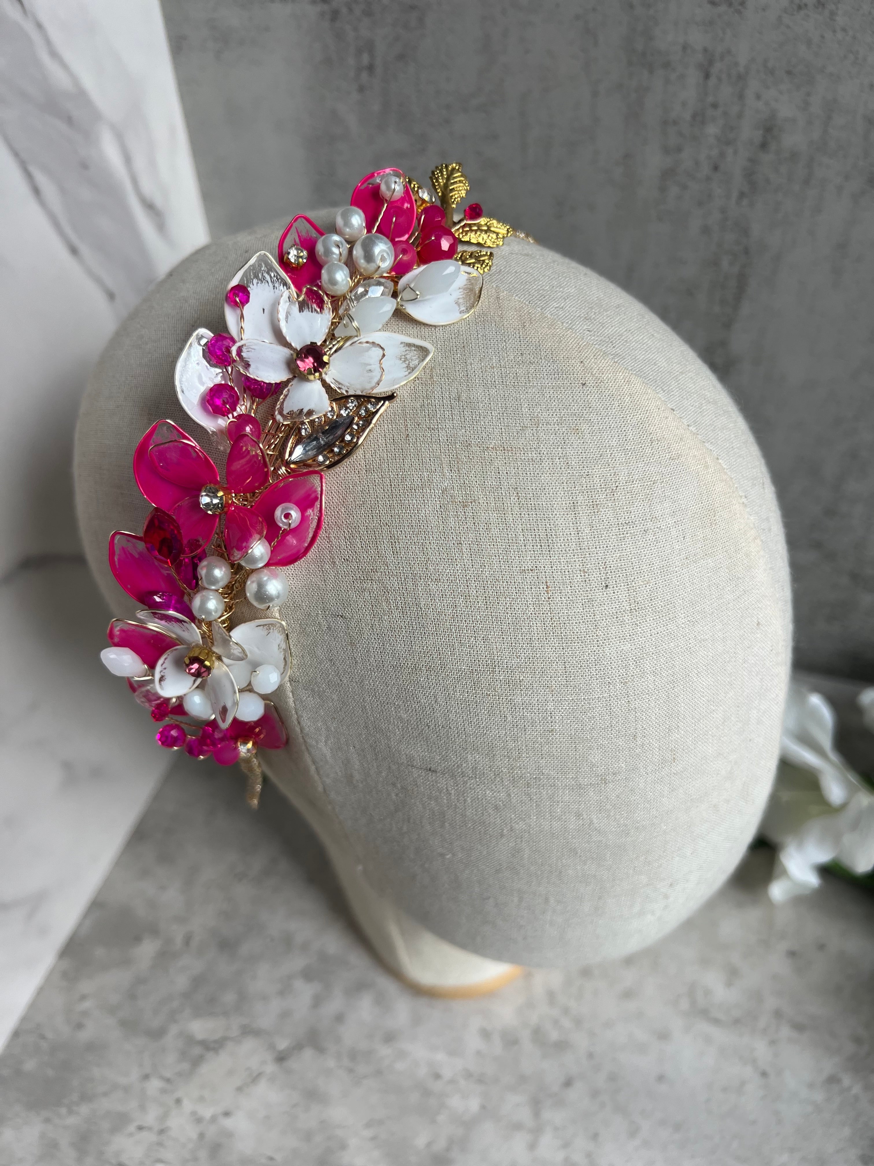 Fucshia and White Fucshia and White Precius pearls