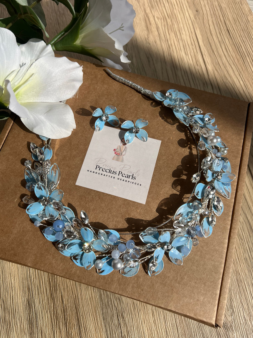 Light Blue  wedding guest headpiece. Light Blue  wedding guest headpiece. Precius pearls
