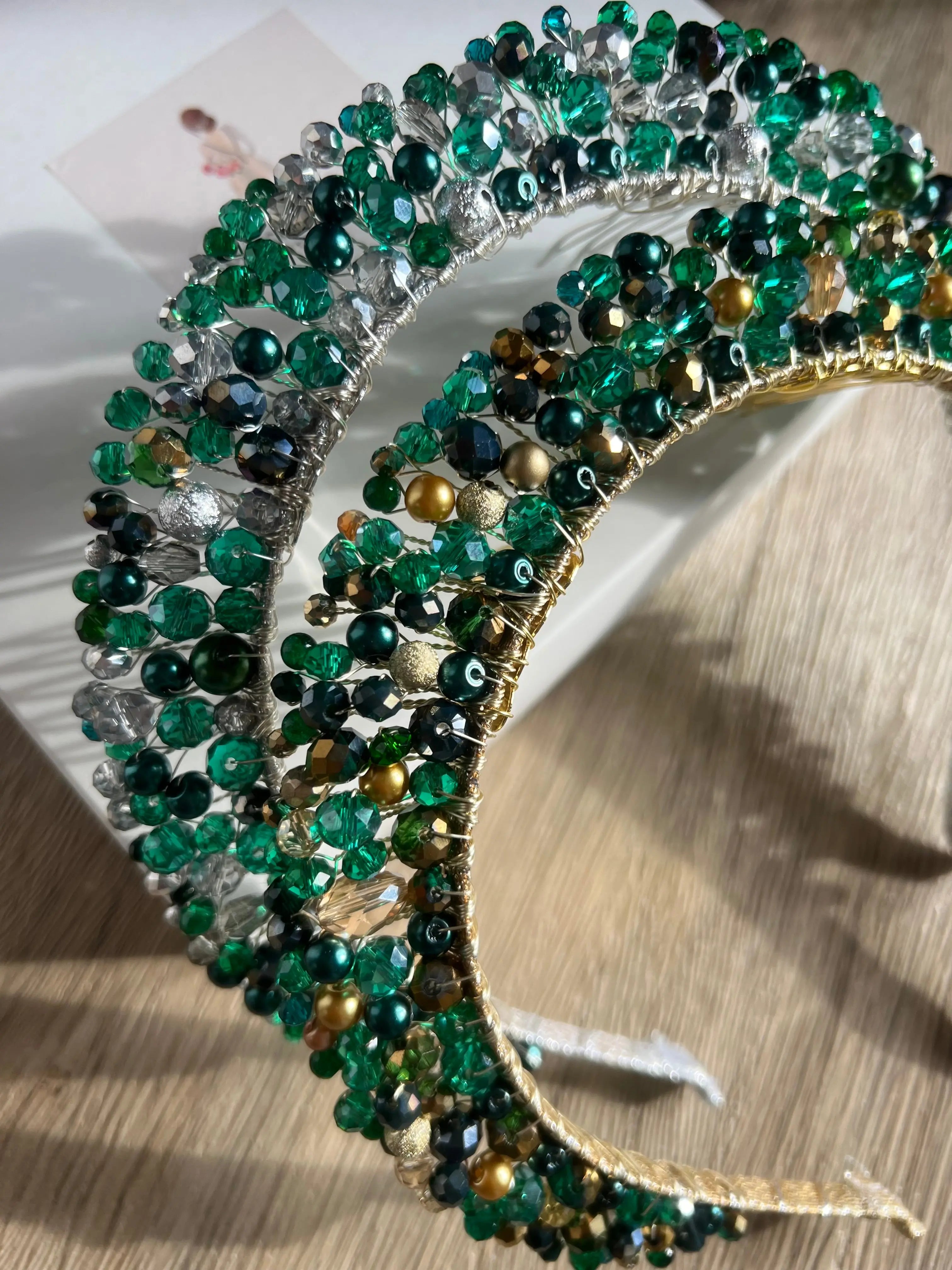 Emerald Green Headpiece, Wedding guest crown Emerald Green Headpiece, Wedding guest crown Precius pearls