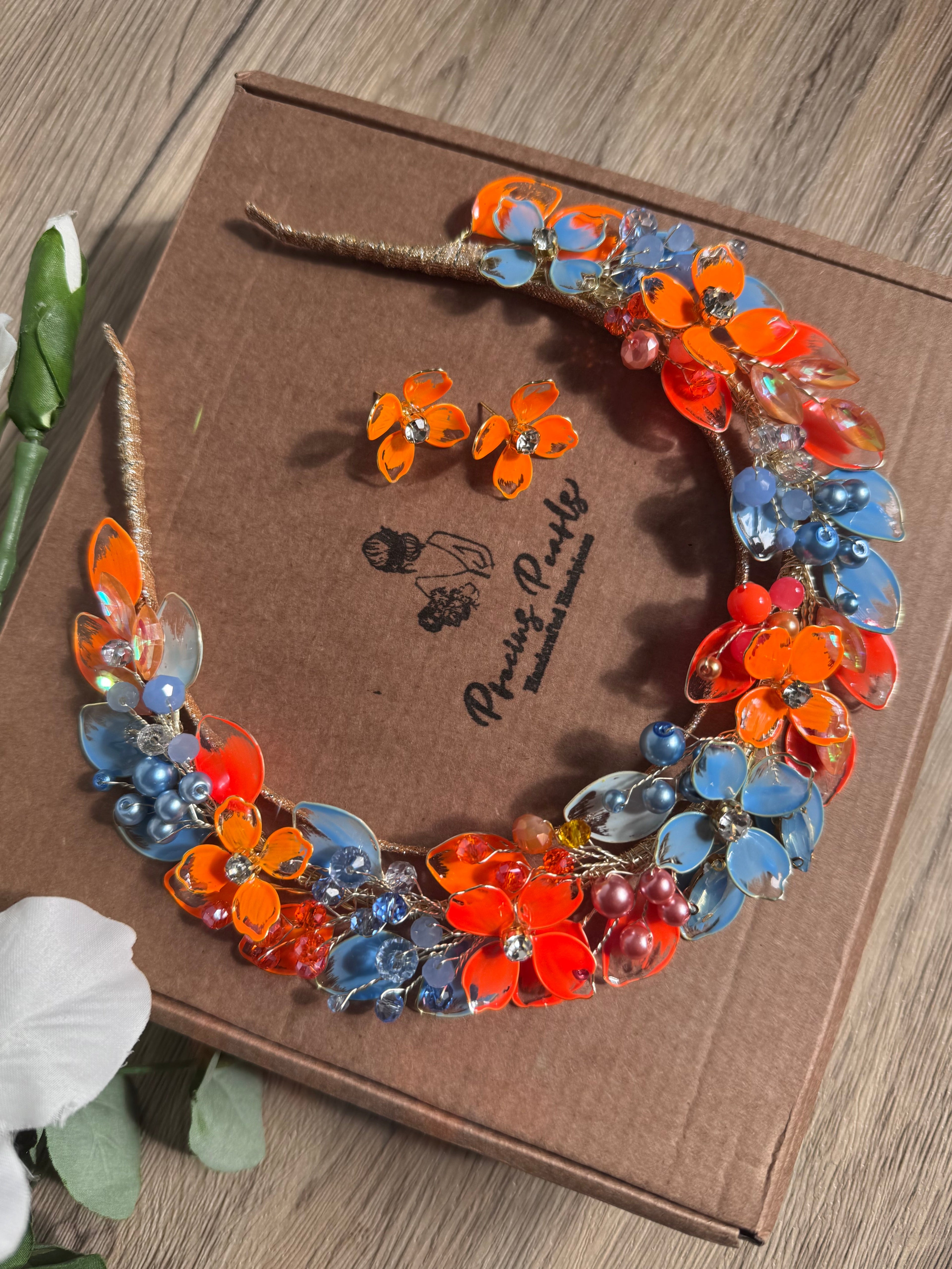 Light blue and Orange wedding guest halo Light blue and Orange wedding guest halo Precius pearls