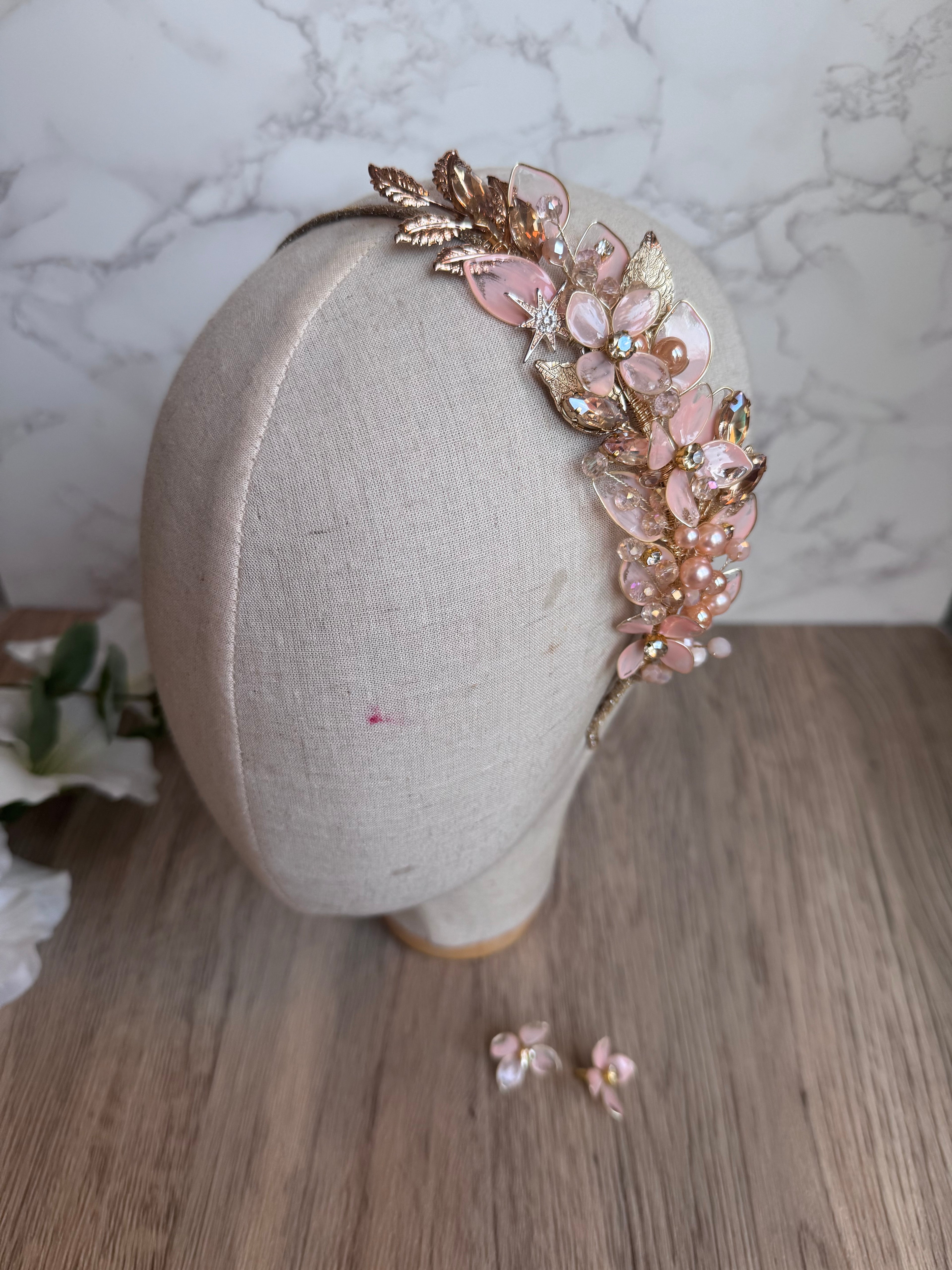 Pink Beige and Gold headpiece Pink Beige and Gold headpiece Precius pearls