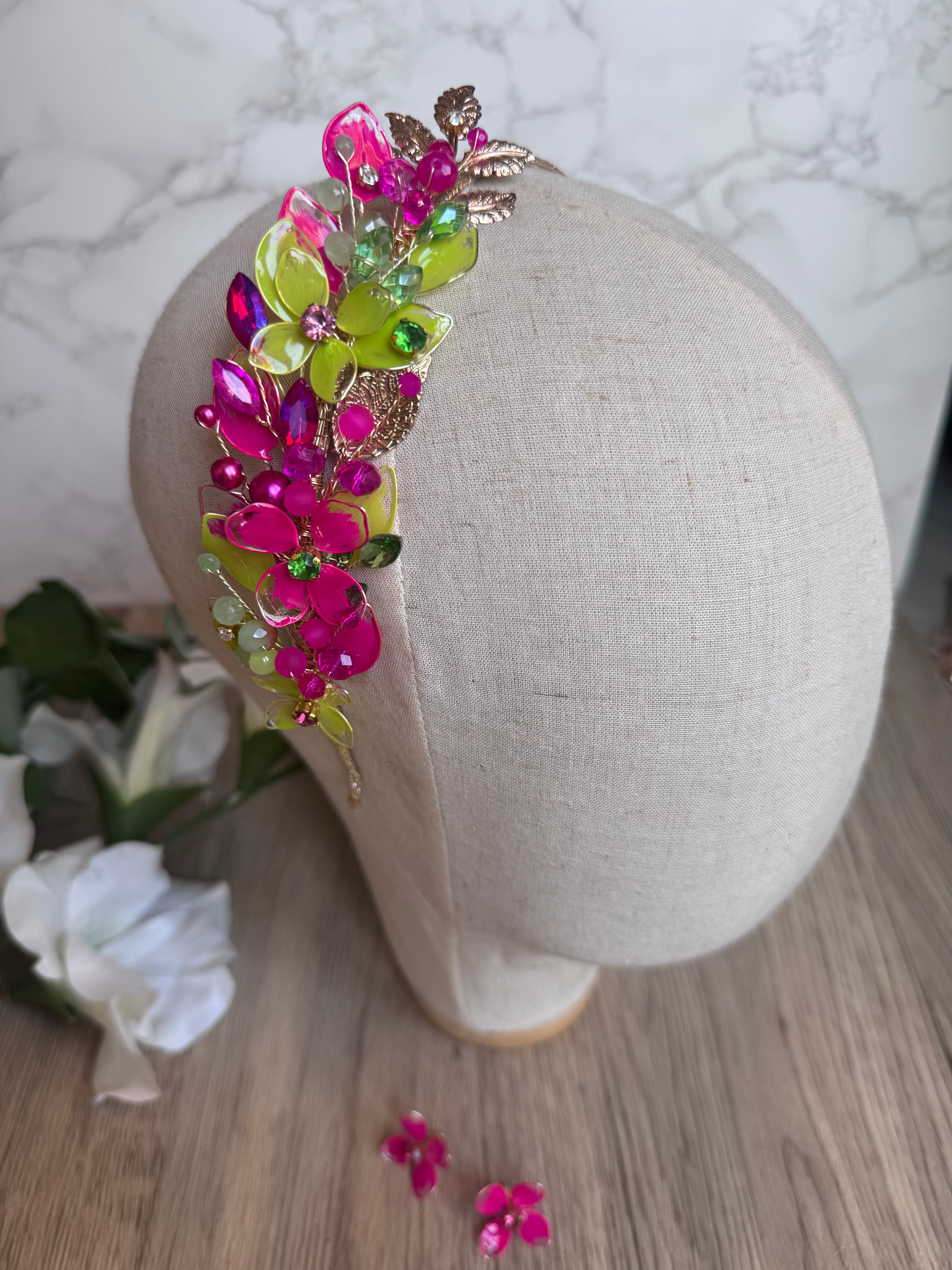 Lime And Fucshia side headband Lime And Fucshia side headband Precius pearls