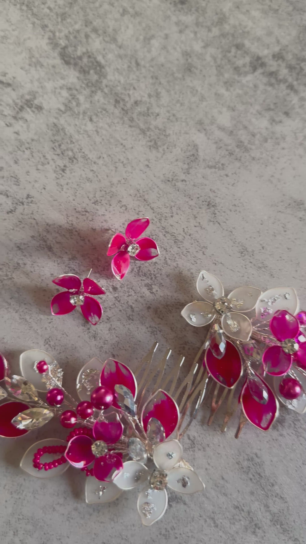 Eve Double leaf comb in Raspberry and Silver