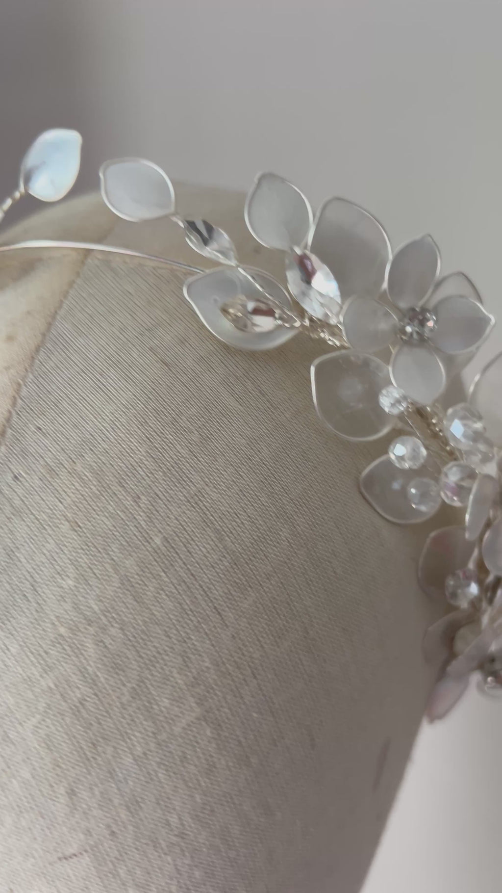 Small pearl crown