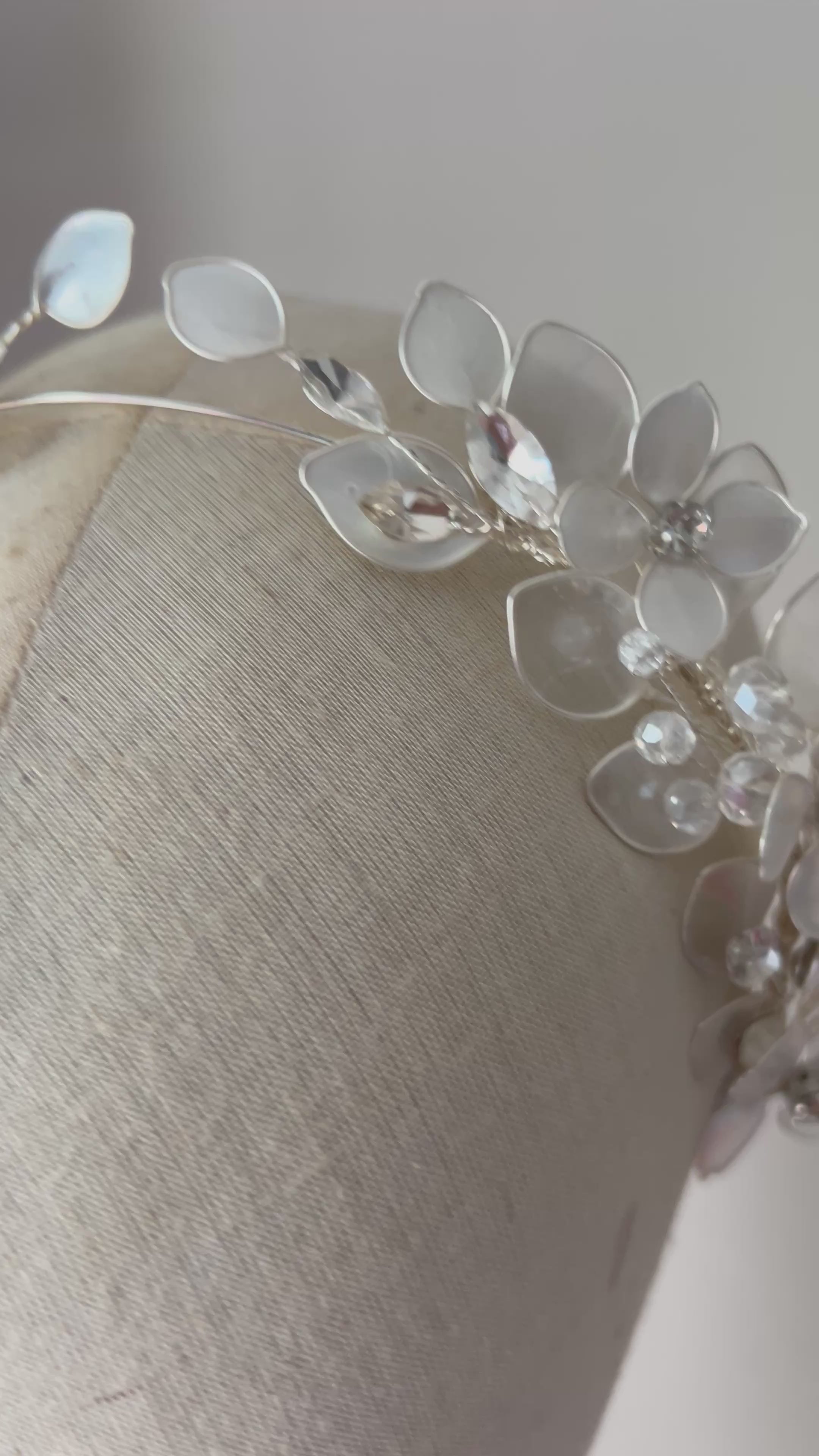 Small pearl crown