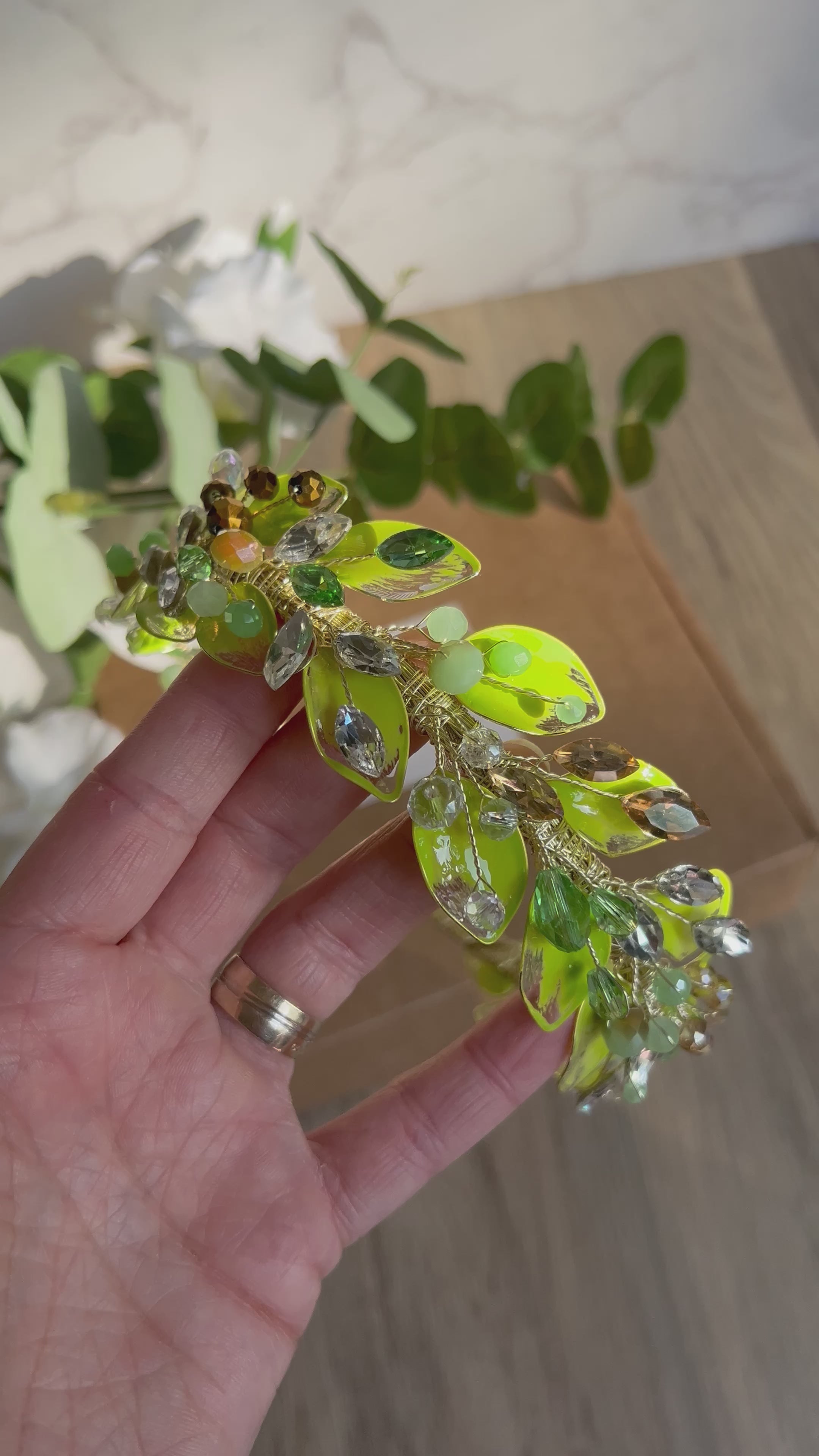 Low Lime leaf headpiece