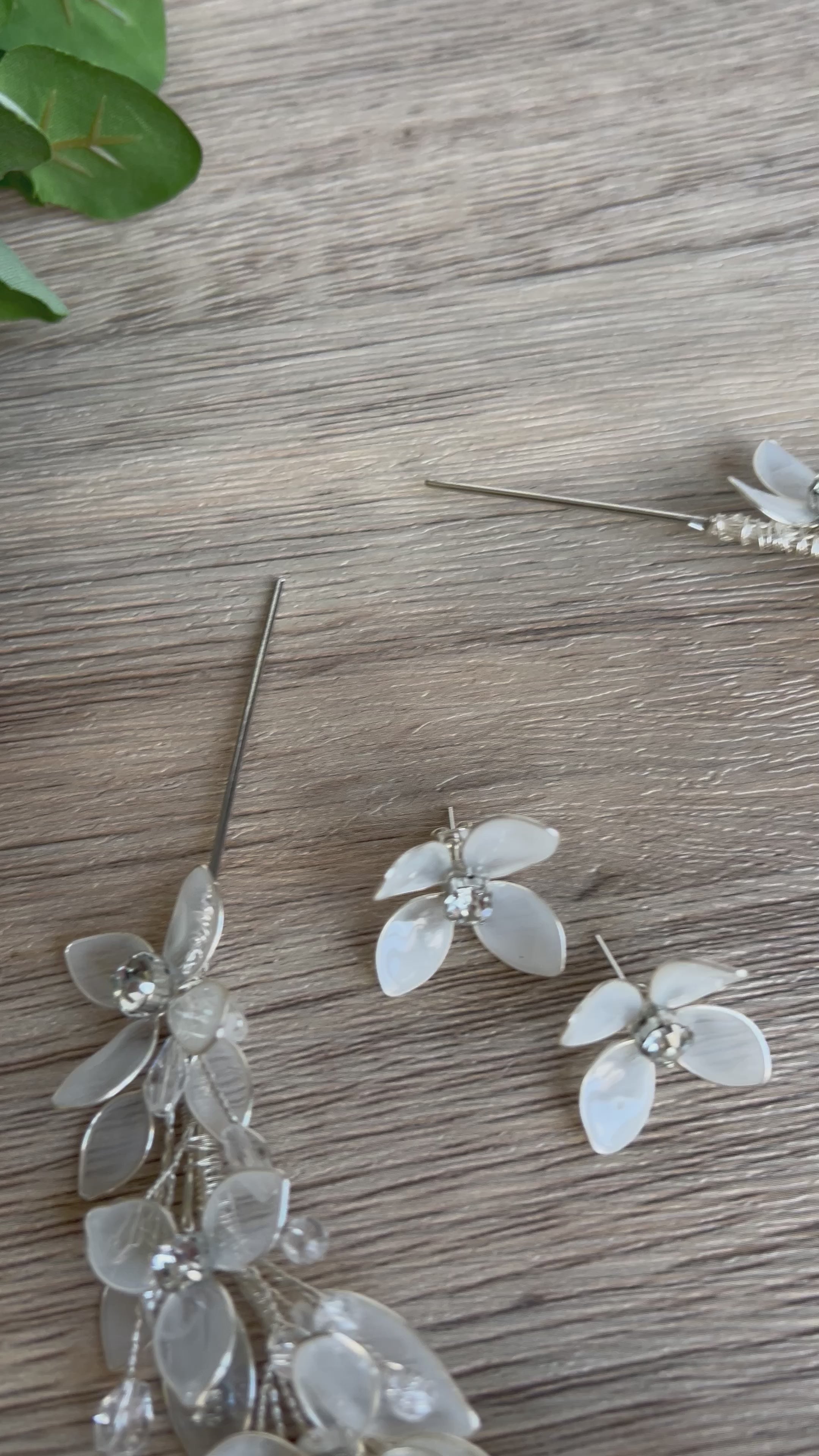Milky white shade flower tiara